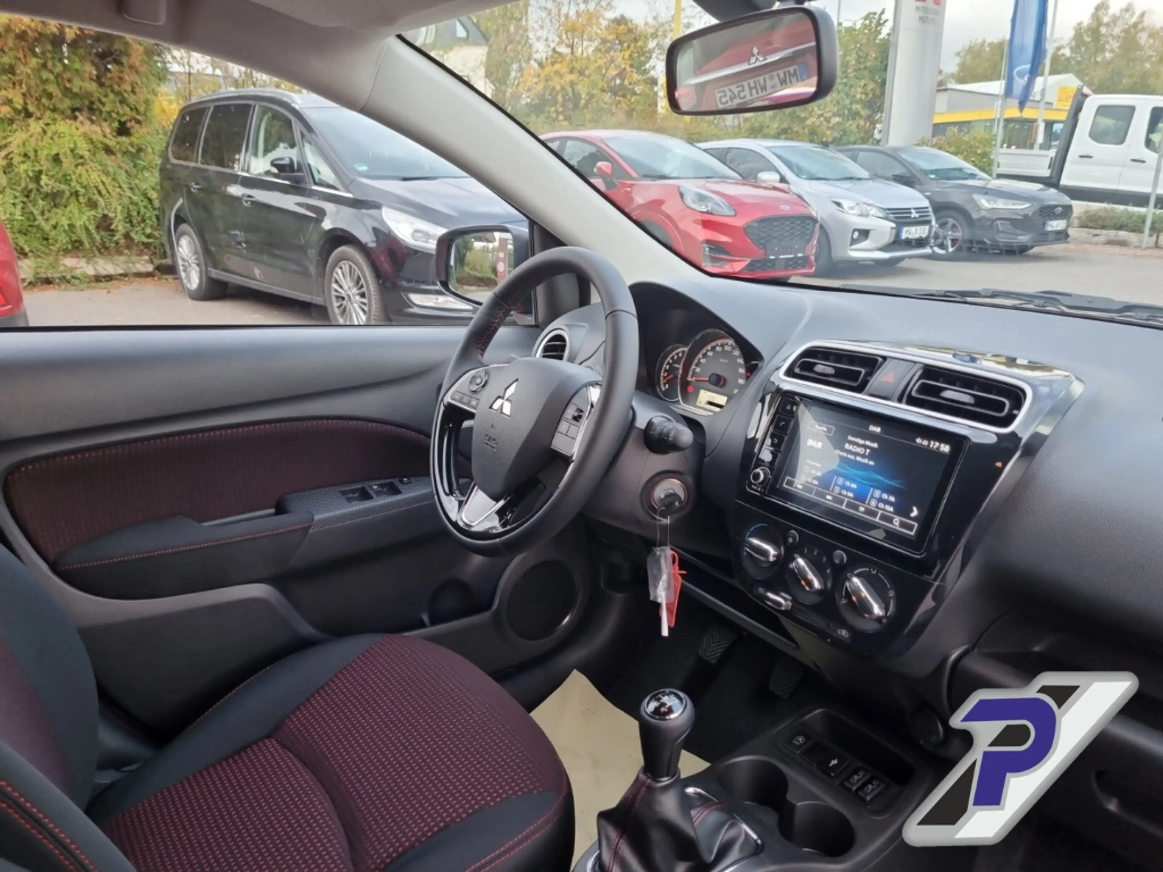 Mitsubishi Space Star 1.2 Select+ Black Apple CarPlay Android Auto DAB S — photo 11