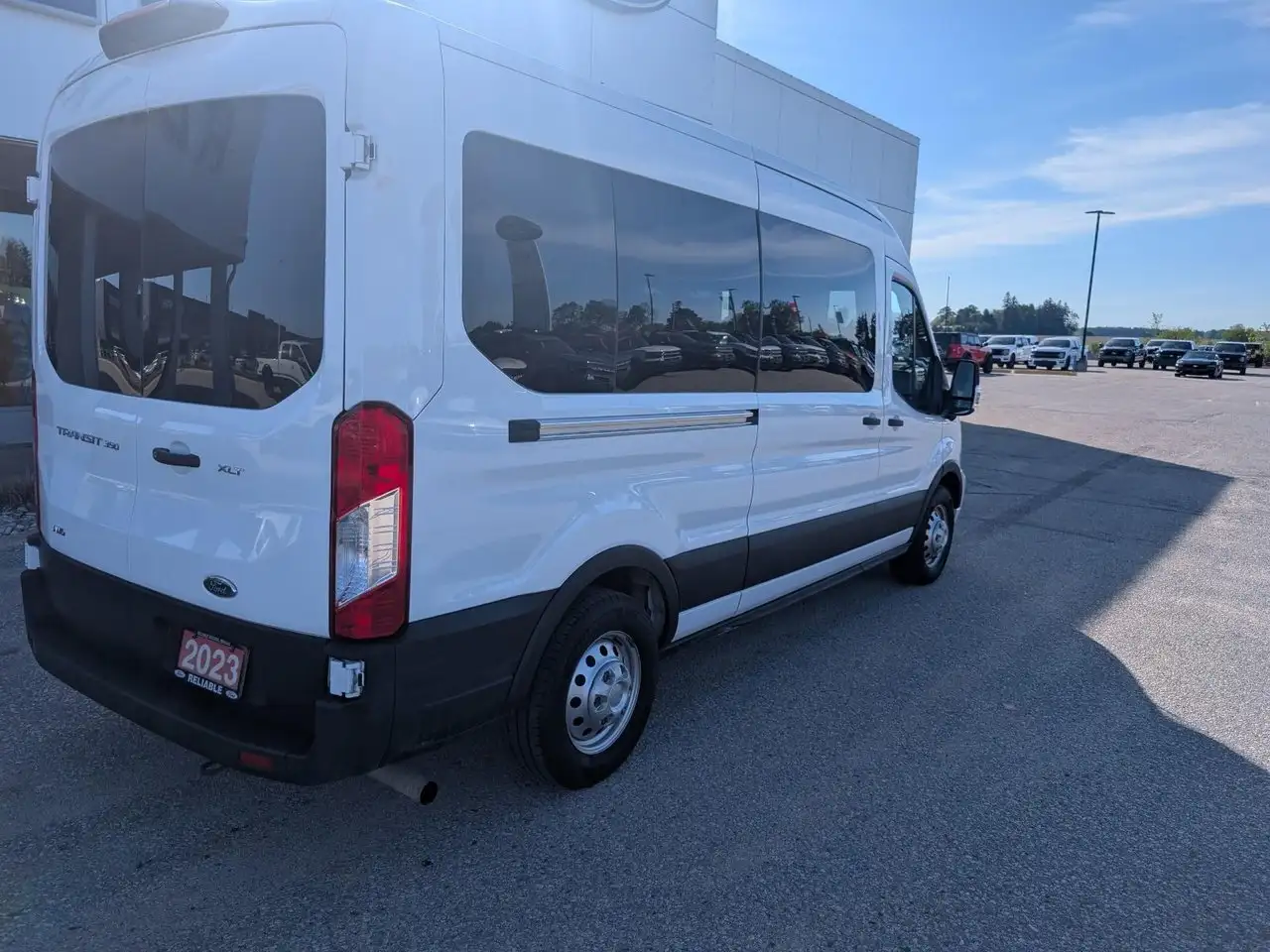 Ford Transit Passenger Wagon снимка Ford Transit Passenger Wagon