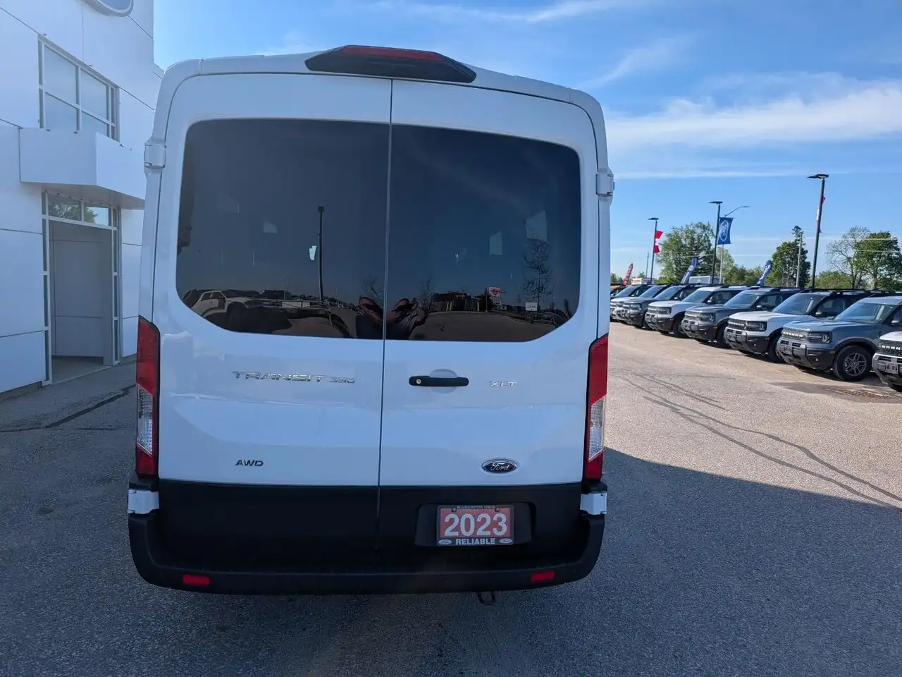 Ford Transit Passenger Wagon снимка Ford Transit Passenger Wagon