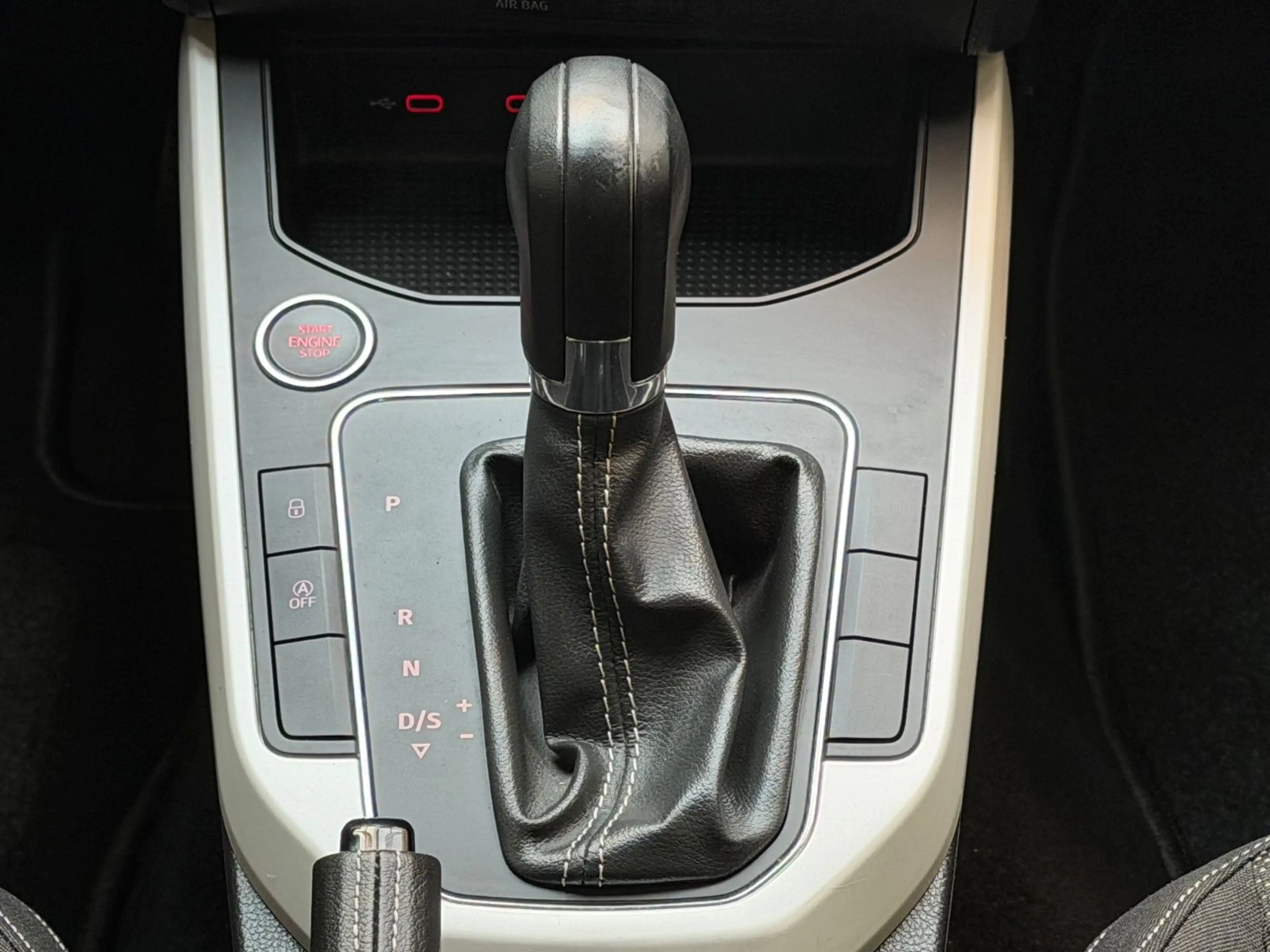 SEAT Arona Xcellence|Automatik|LED|SHZ|PDC|Apple CarP — photo 15
