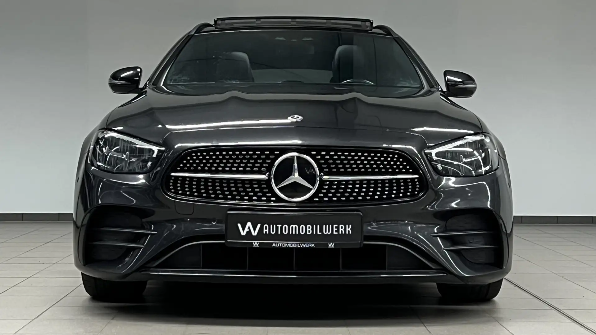 Mercedes-Benz E 220 d T |AMG |PANO |AHK |BEAM |NIGHT |WIDE |19 Noir - 2