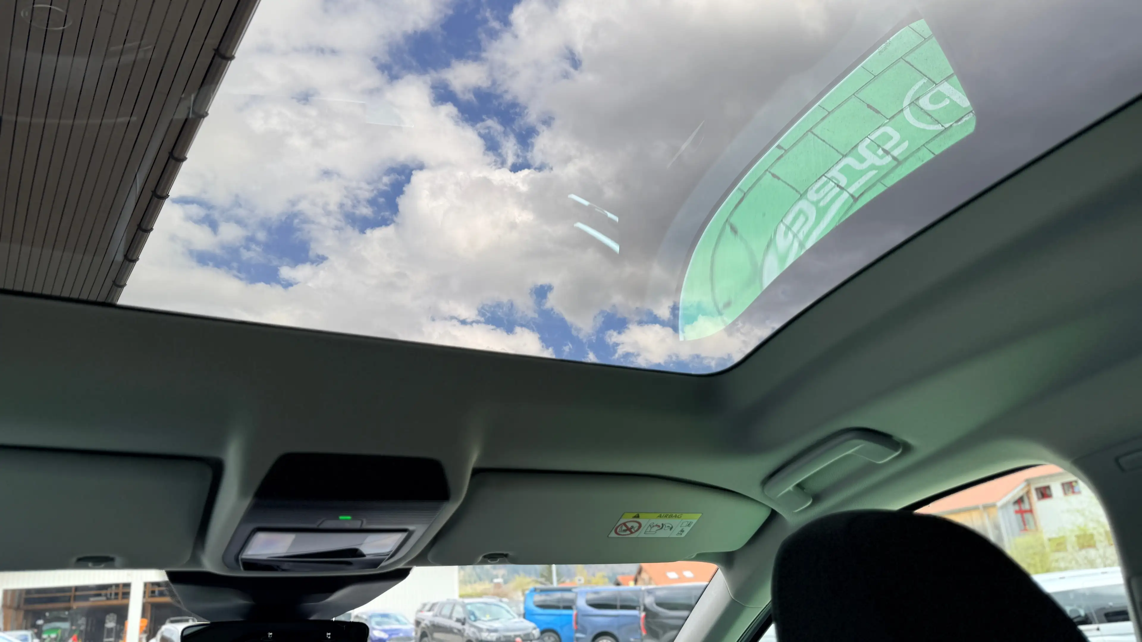 Ford Grand Tourneo Connect 2.0 Active 4x4 m Pano-Dach u Rückfahrk — photo 12