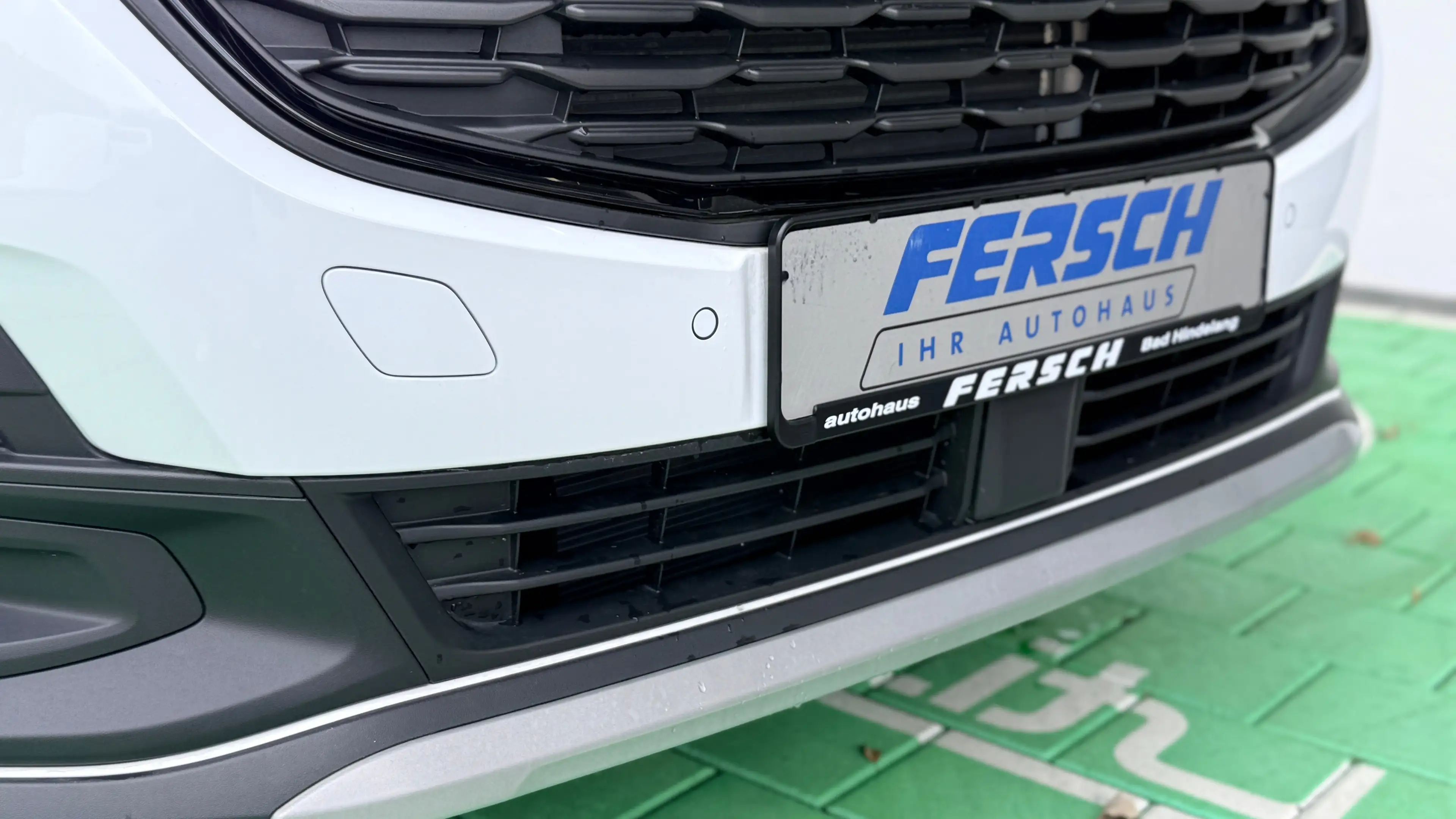 Ford Grand Tourneo Connect 2.0 Active 4x4 m Pano-Dach u Rückfahrk — photo 8