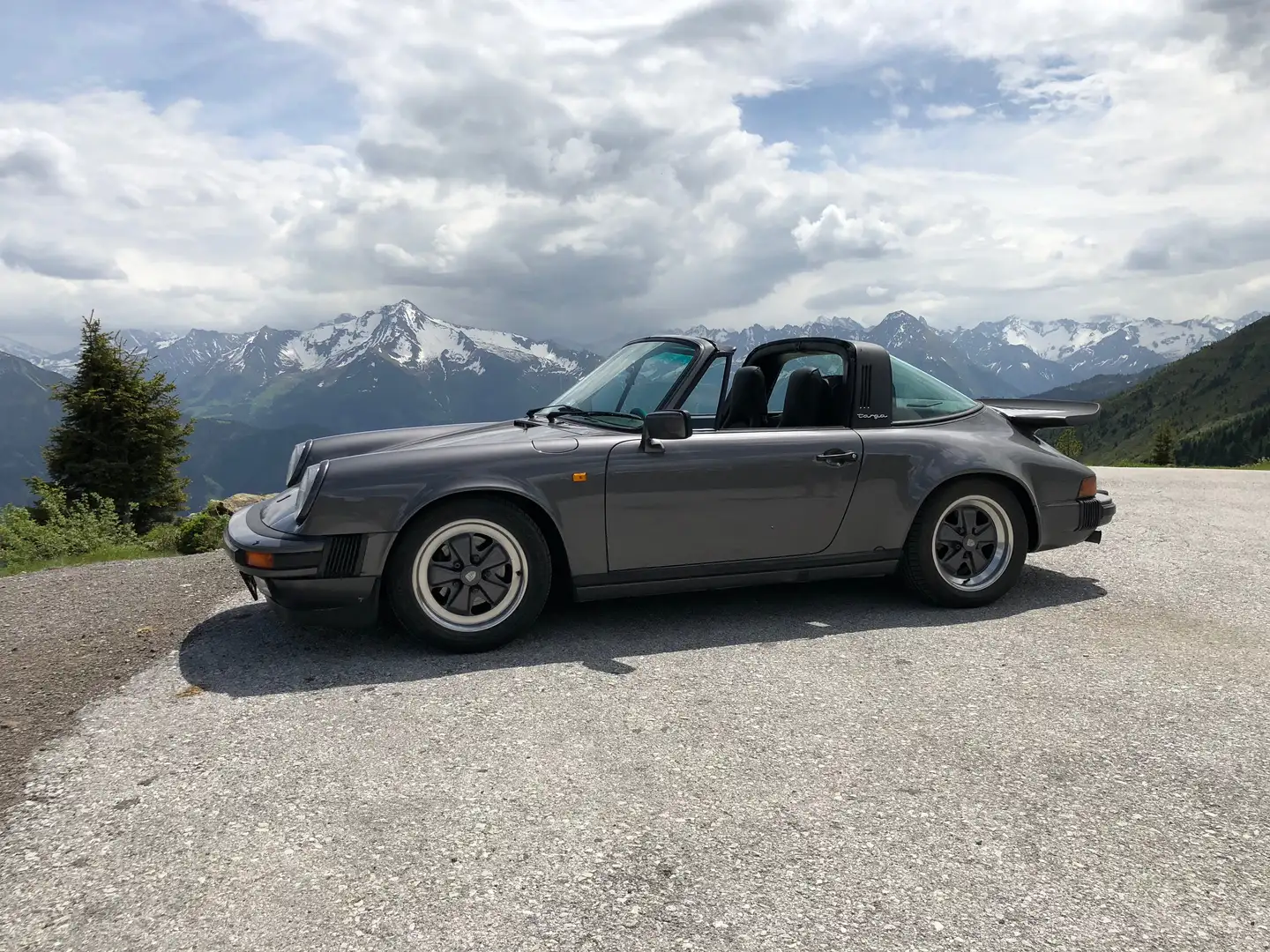 Porsche 911 911 Carrera Targa Grau - 1