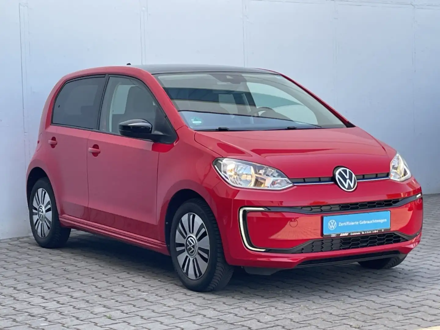 Volkswagen e-up! Style CCS/Sitzhzg/Maps + More/Climatronic Rot - 2