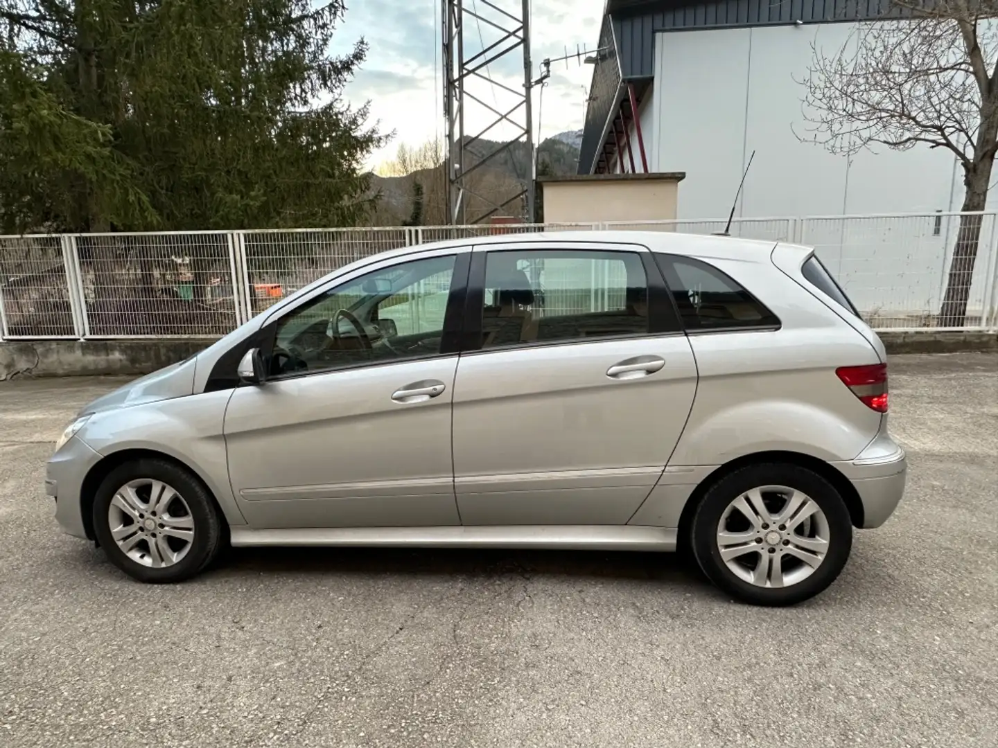 Mercedes-Benz B 200 200CDI Autotronic Argent - 2