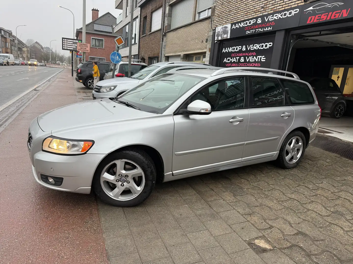 Volvo V50 V50 1.6 D2 1er Proprio Carnet*Tva Btw*Netto 5992* Argent - 1