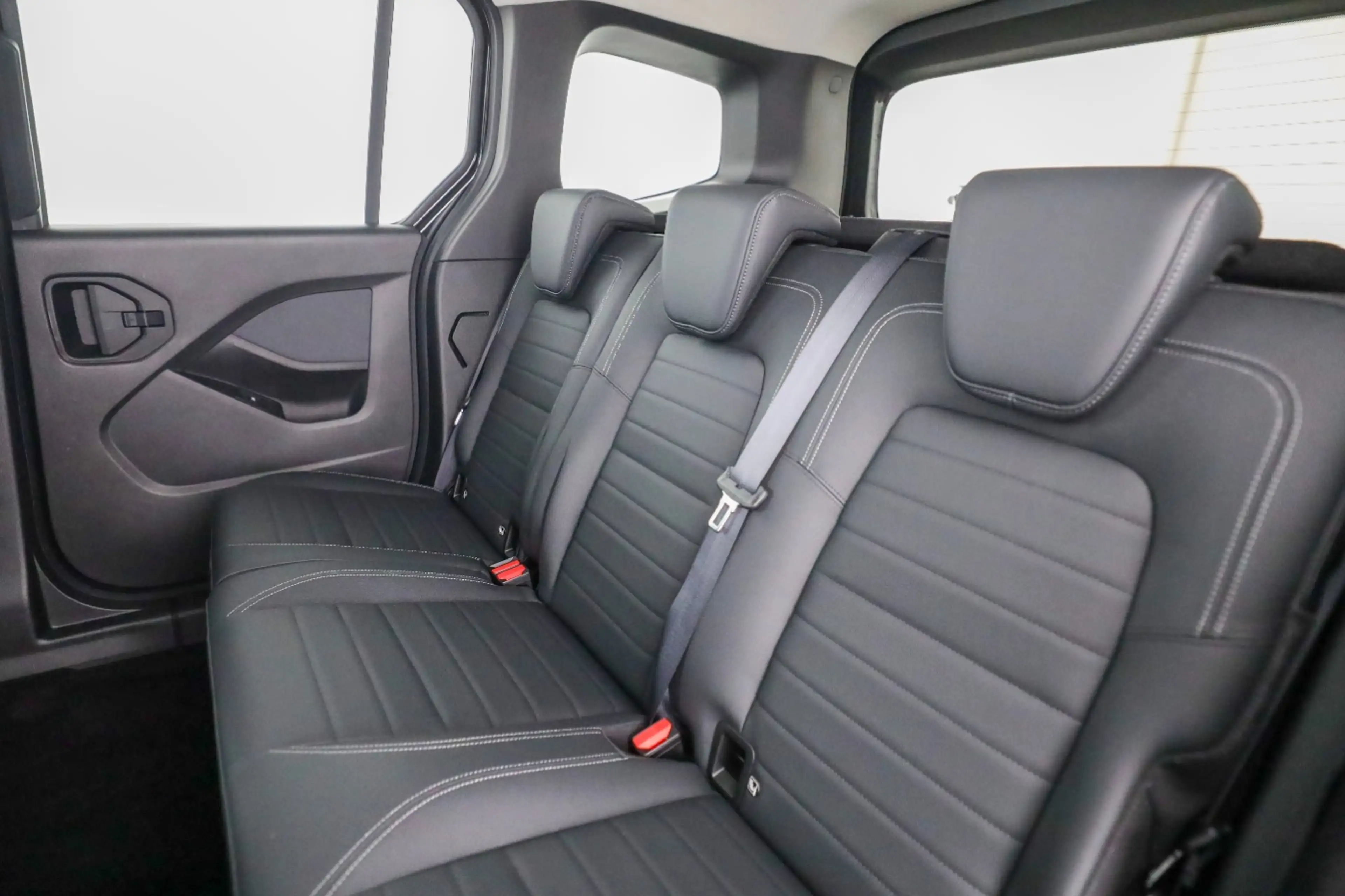 Mercedes-Benz T-Class T 180 d PROGRESSIVE Standard Navi Cam SHZ — photo 9