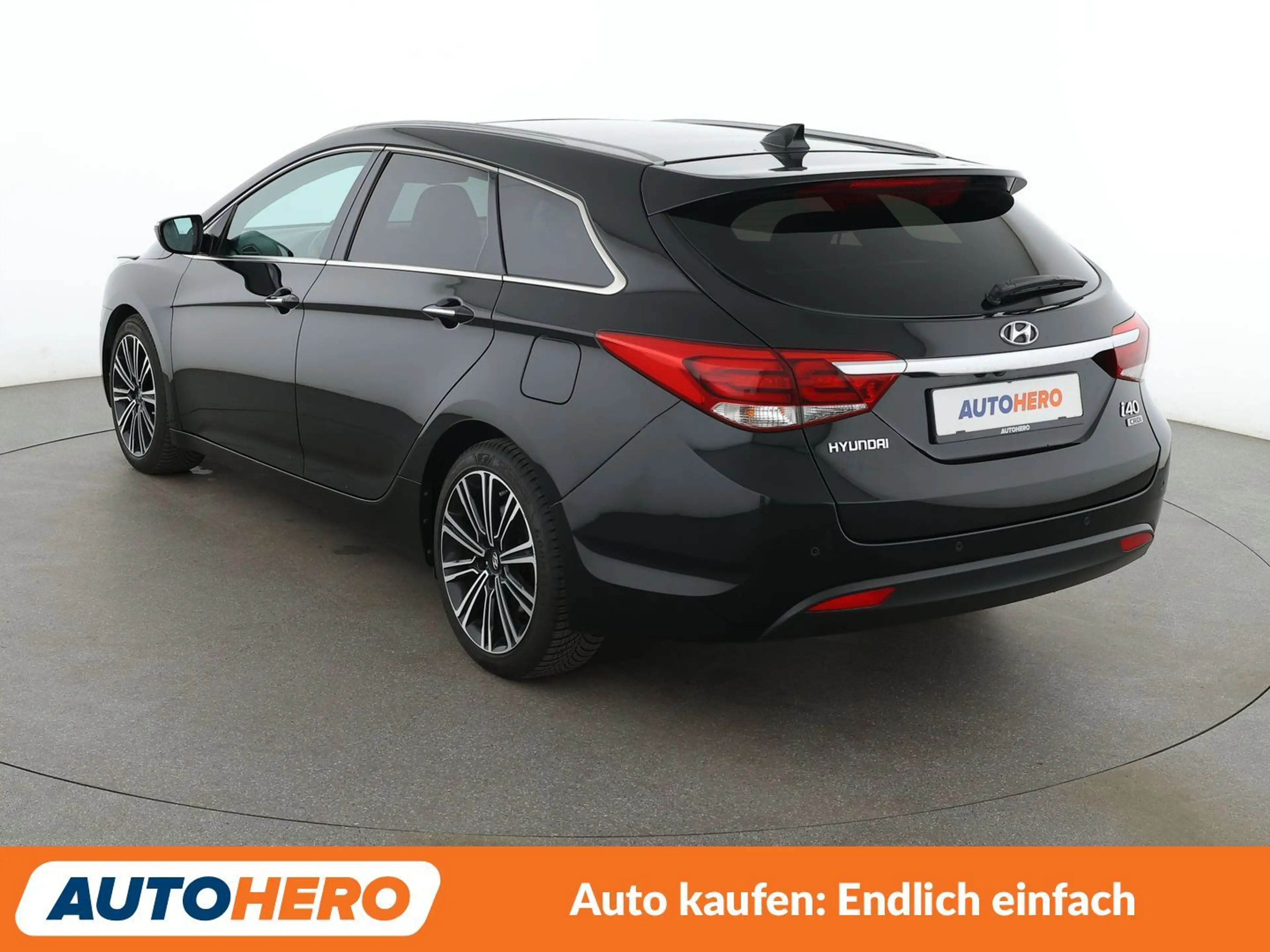 Hyundai i40 1.7 CRDi Premium Blue Aut*NAVI*XENON*TEMPO*CAM*PDC — photo 4