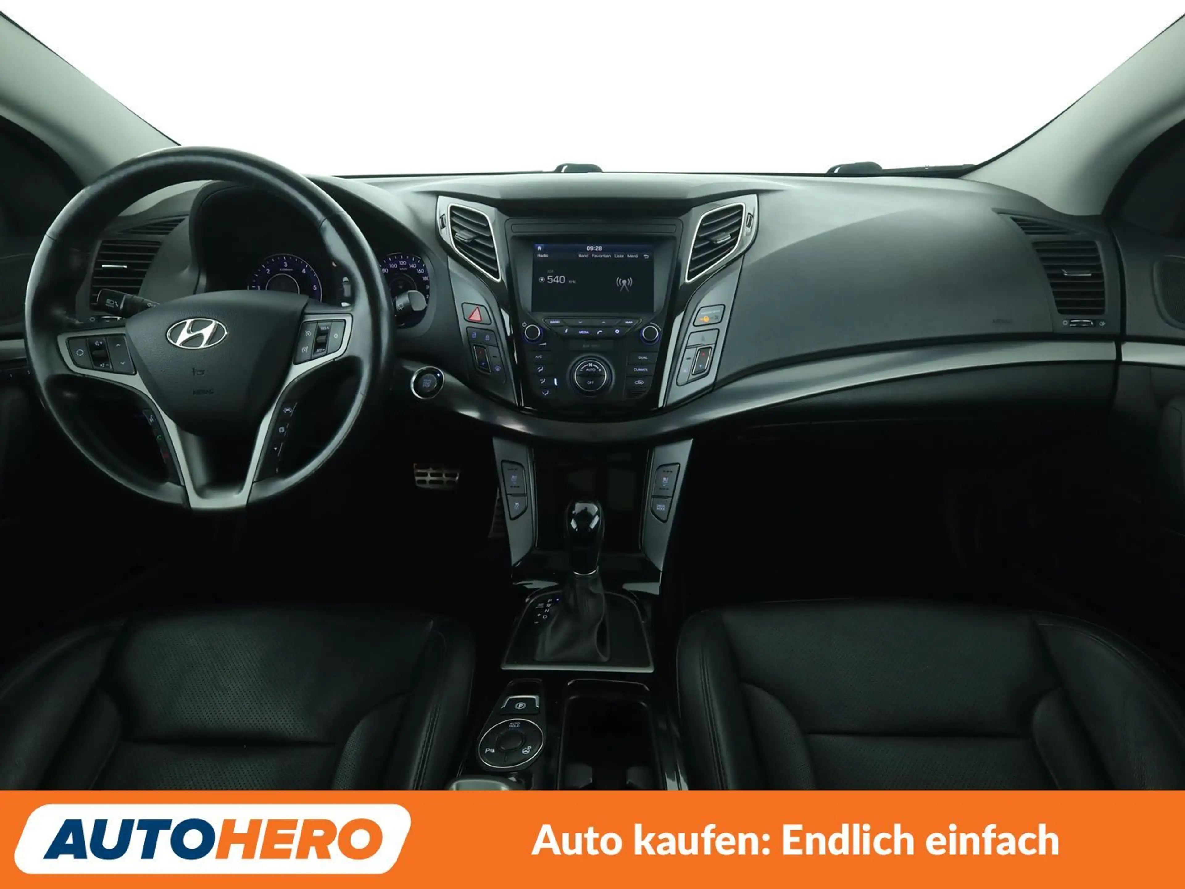 Hyundai i40 1.7 CRDi Premium Blue Aut*NAVI*XENON*TEMPO*CAM*PDC — photo 12