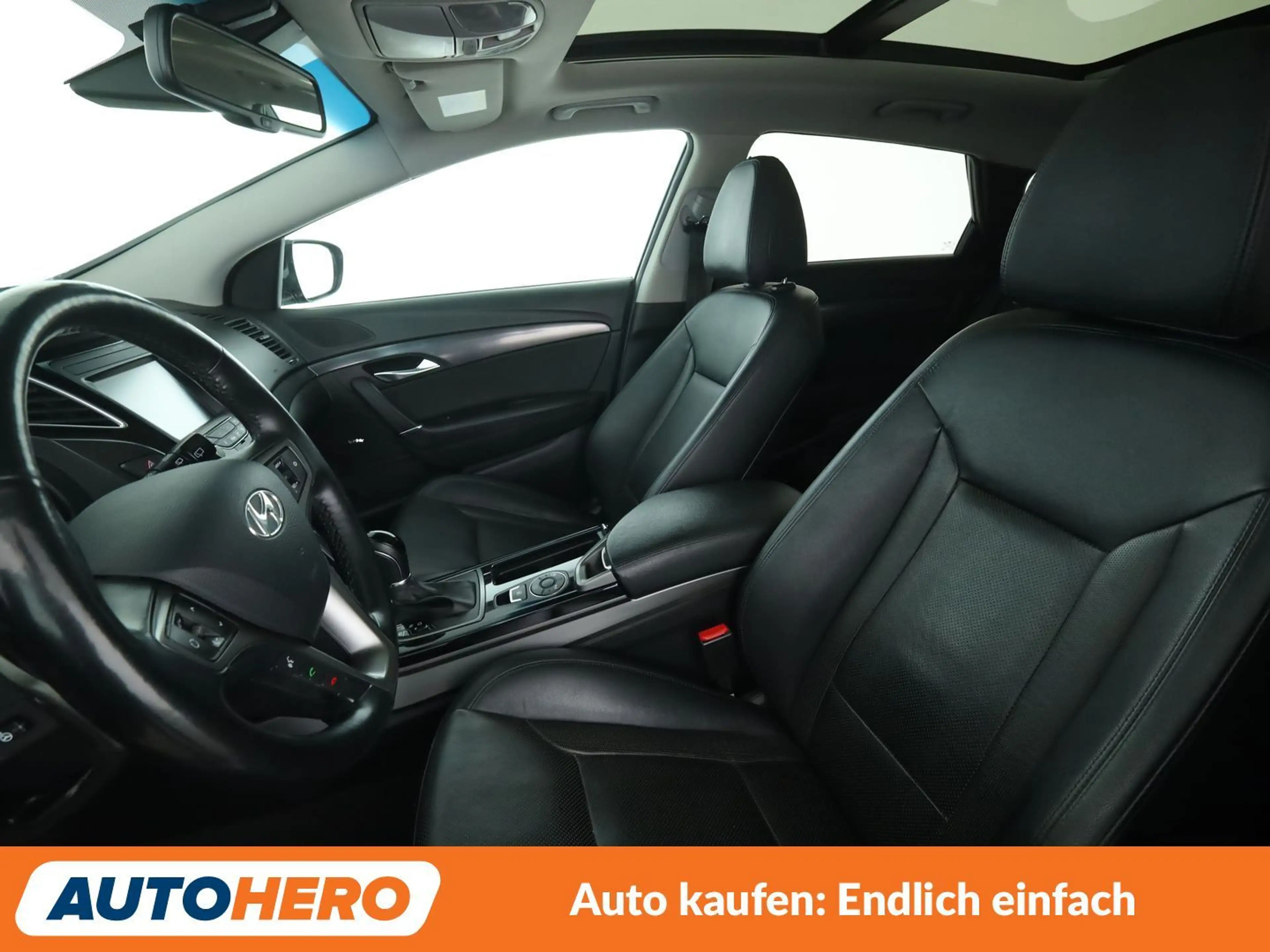 Hyundai i40 1.7 CRDi Premium Blue Aut*NAVI*XENON*TEMPO*CAM*PDC — photo 10