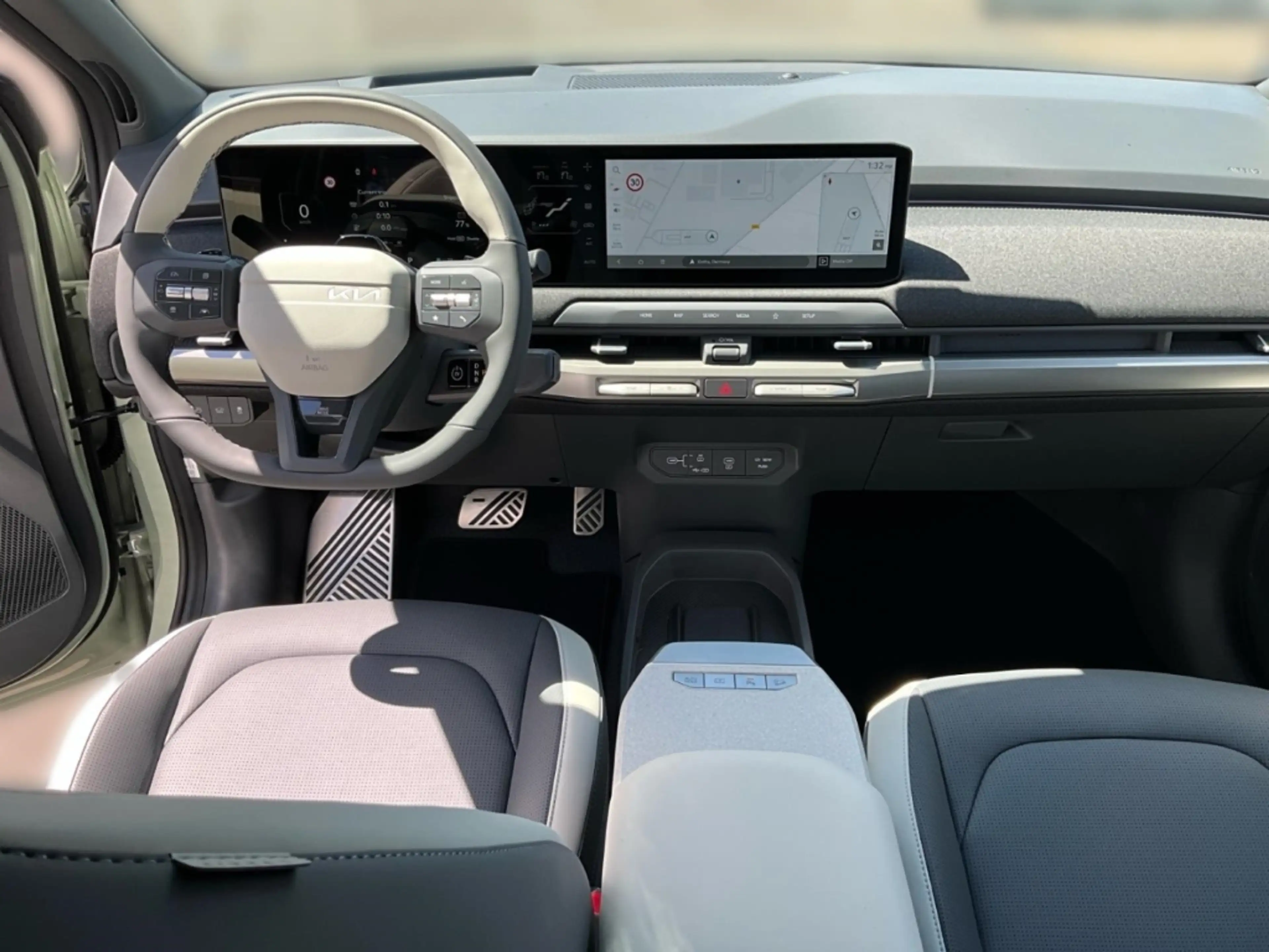 Kia EV3 GTL 81.4 150kW HUD Navi Leder Soundsystem HarmanKa — photo 10