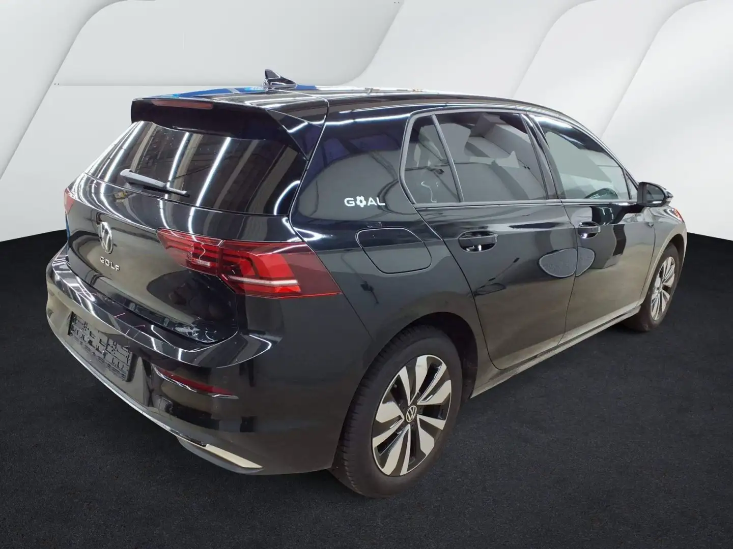 Volkswagen Golf VIII 2.0 TDI DSG Goal Navi DAB+ LEDPlus Lig Schwarz - 2