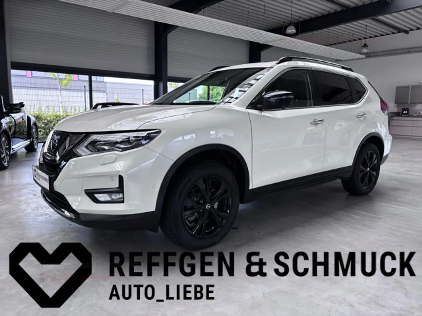 Nissan X-Trail N-DESIGN AUTOMAT+7SITZE+NAVI+PANO+KAMERA Weiß - 1