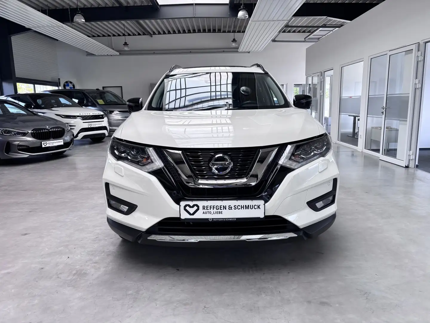 Nissan X-Trail N-DESIGN AUTOMAT+7SITZE+NAVI+PANO+KAMERA Weiß - 2