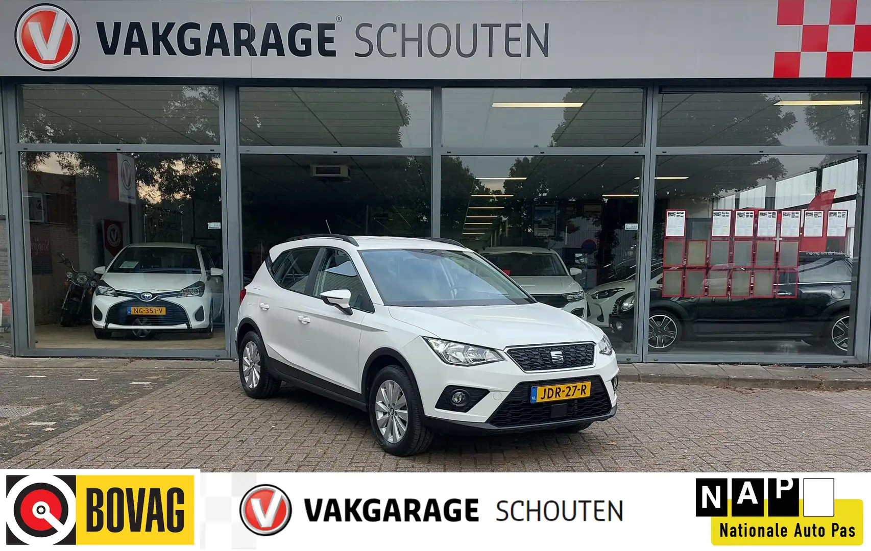 SEAT Arona 1.0 TSI Style DAB Navi Apple Wit - 1