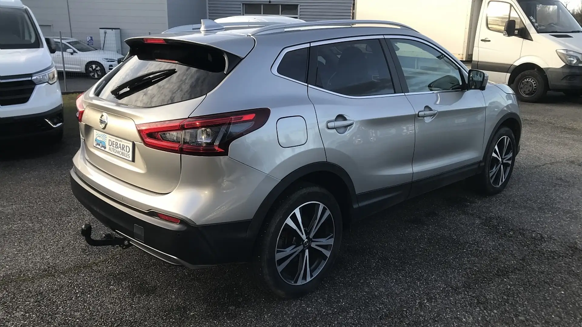 Nissan Qashqai 1.2L DIG-T 115CH N-CONNECTA 129G Grijs - 2
