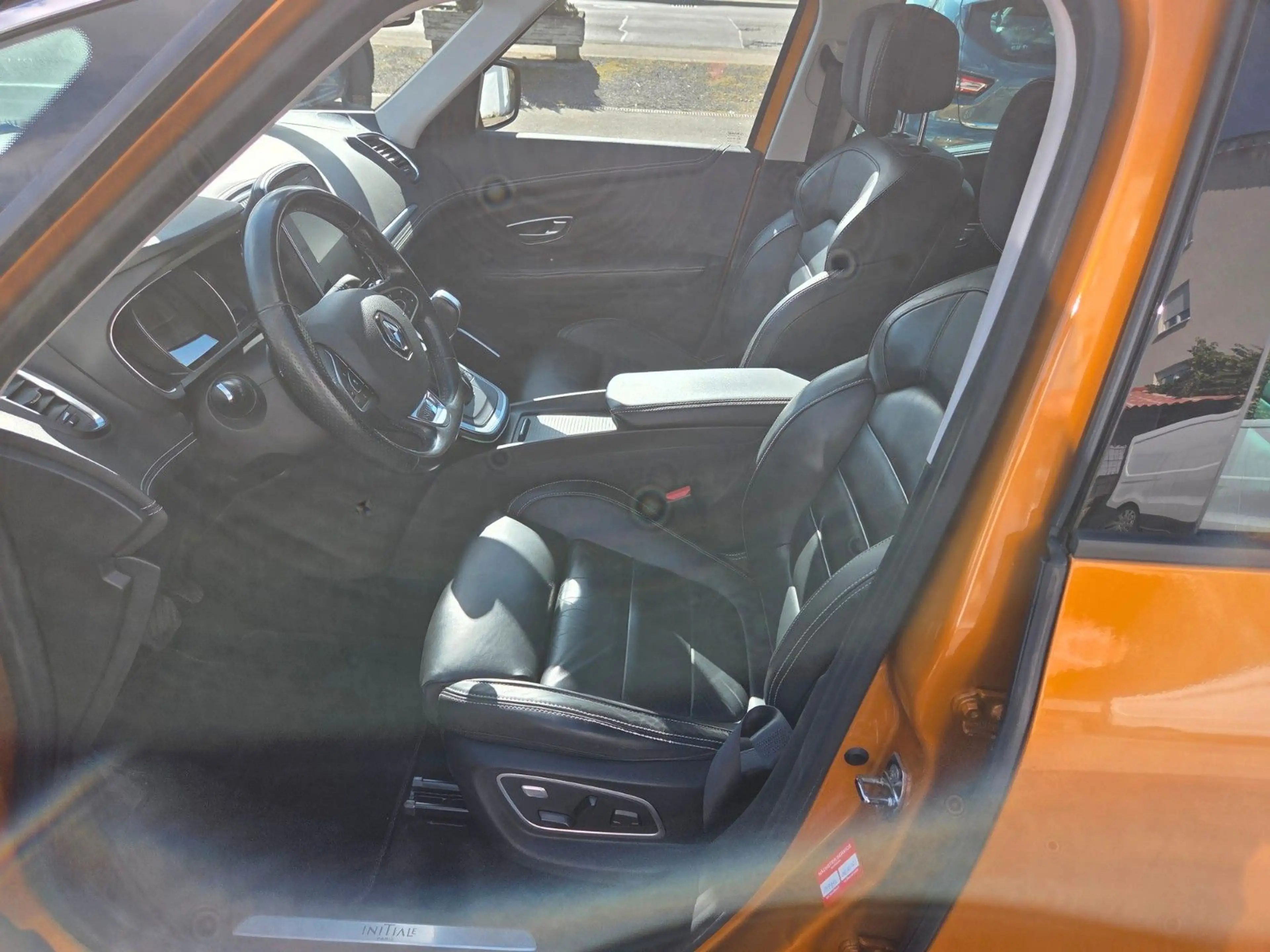 Renault Scenic IV Initiale Paris — photo 7