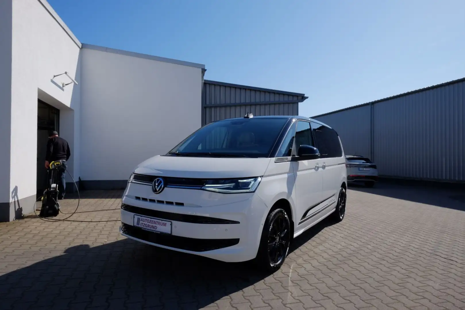 Volkswagen T7 Multivan 2,0TDI Edition/Tisch/Pan/Stand/AHK Blanc - 1