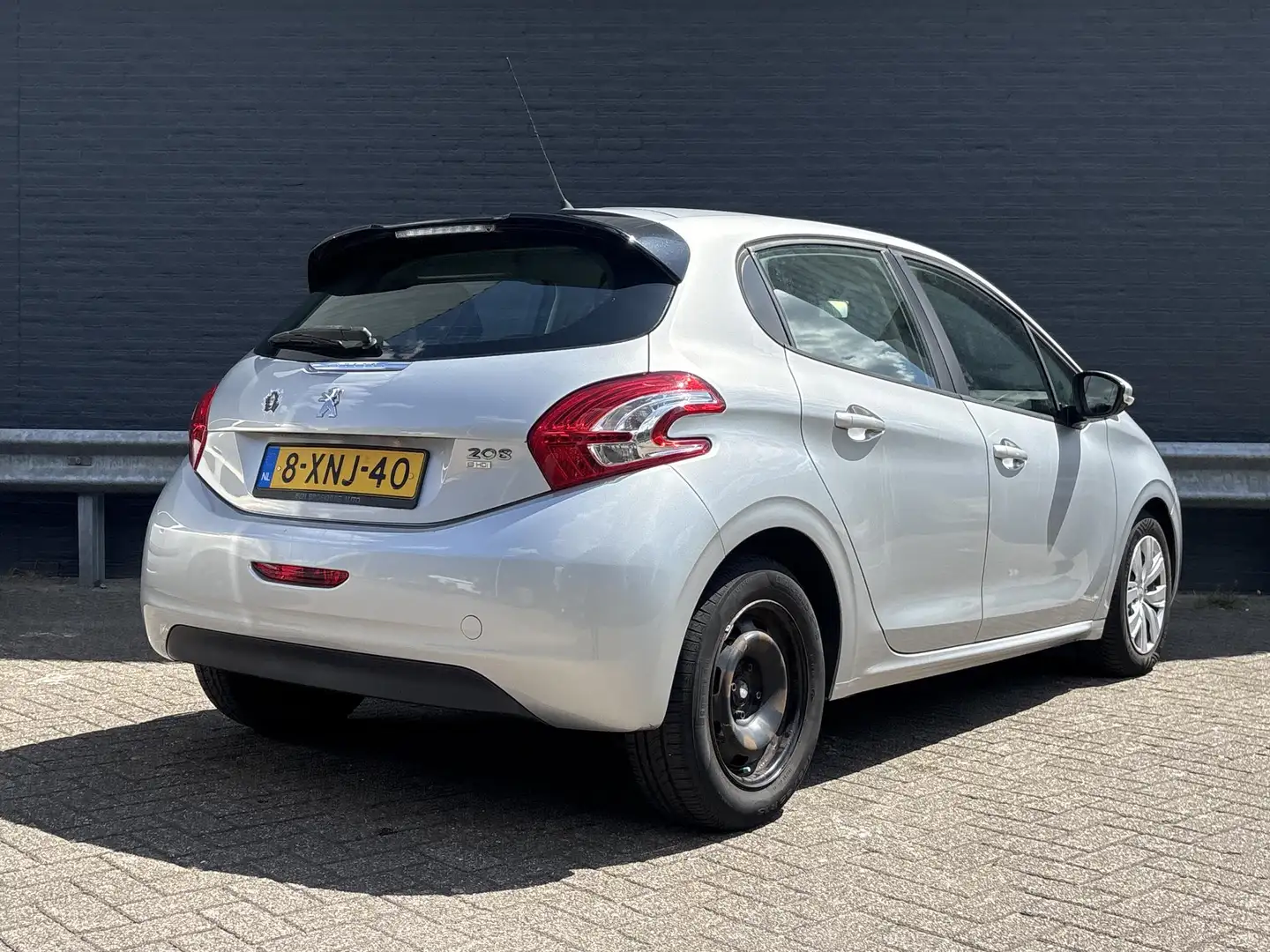 Peugeot 208 1.6 e-HDi Active | Cruise | Airco | Navi | Grijs - 2