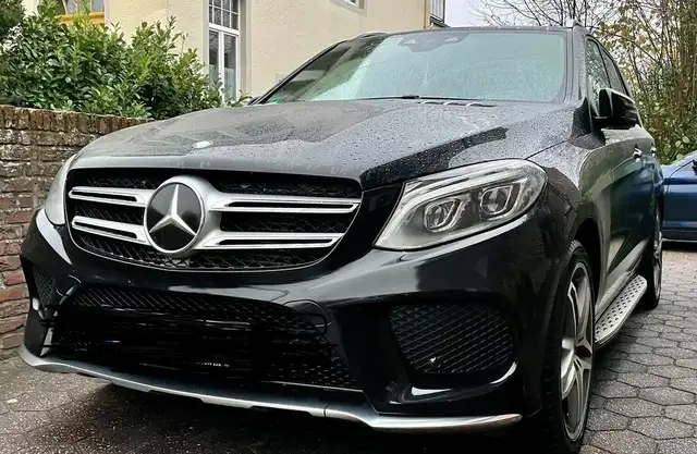 Mercedes-Benz GLE 350 GLE 350 d 4Matic 9G-TRONIC Exclusive