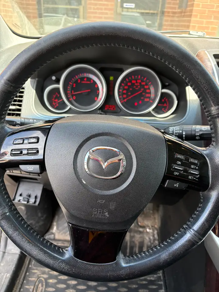 Mazda CX-9 снимка Mazda CX-9