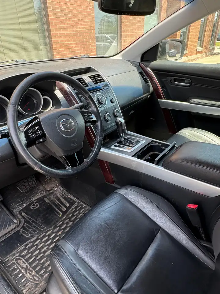 Mazda CX-9 снимка Mazda CX-9