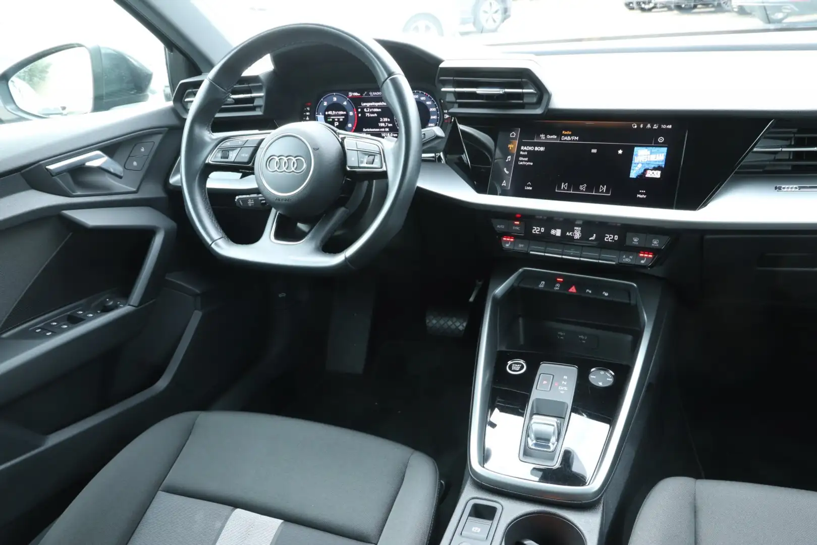 Audi A3 Sportback 2.0 TDI S-line S-Tronic GRA*NAVI*SHZ* Grau - 2