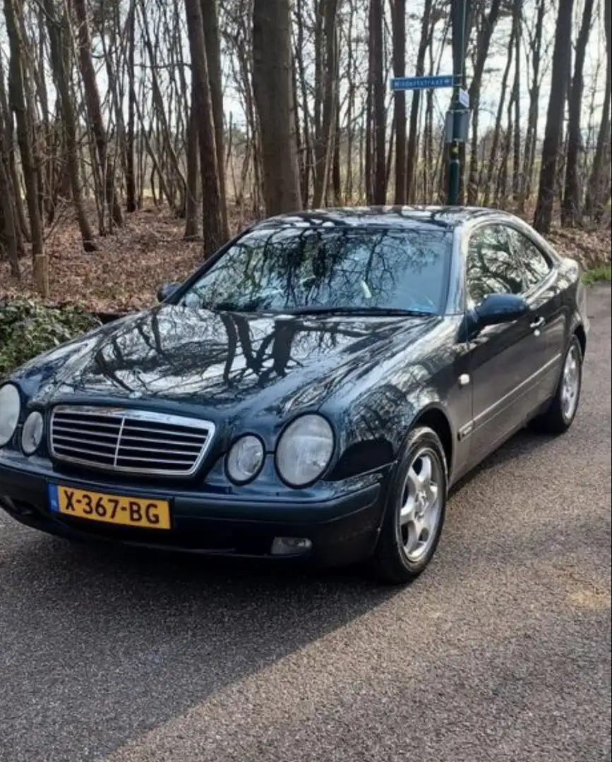 Mercedes-Benz CLK 200 Sport Modrá - 1