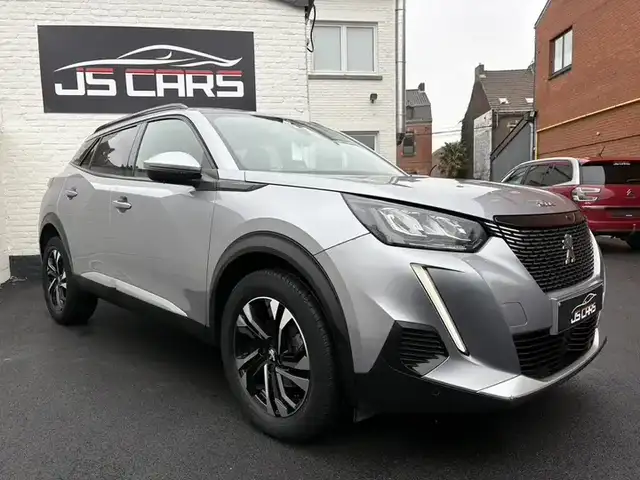 Peugeot 2008 view 4
