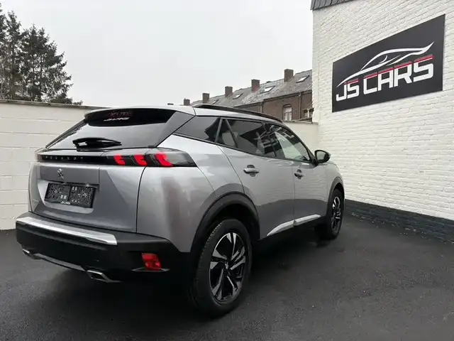 Peugeot 2008 view 5