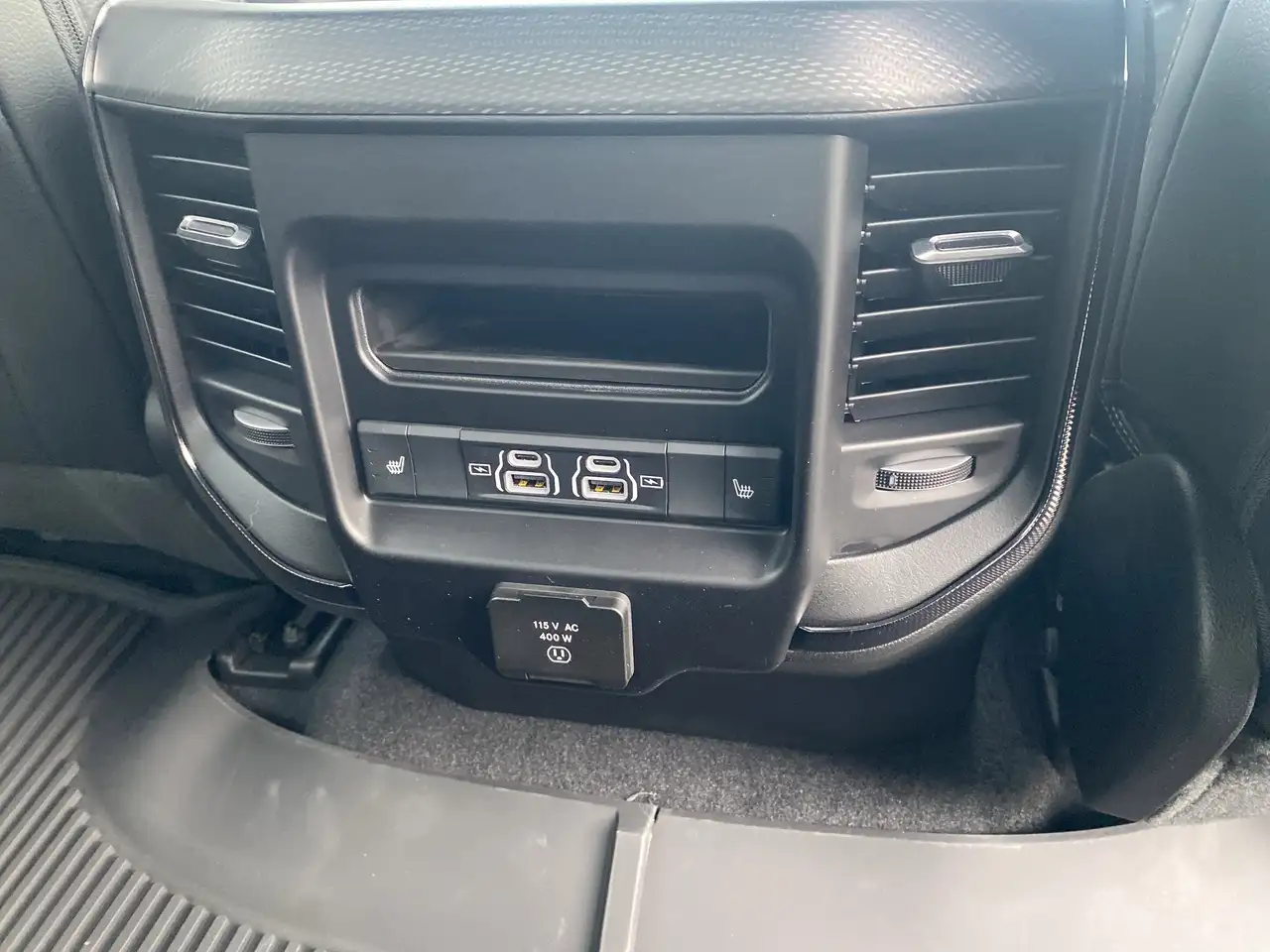RAM 1500 fotografie RAM 1500