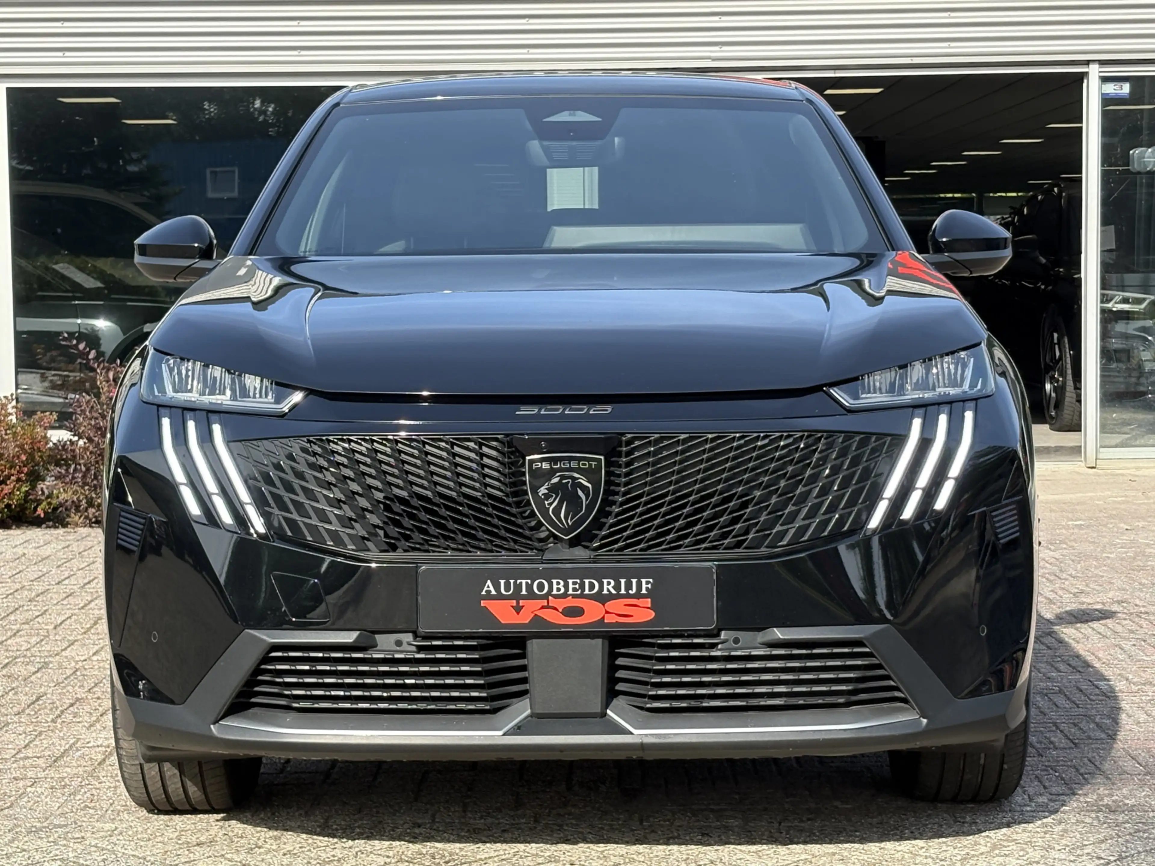 Peugeot 3008 1.2 Hybrid 136 Allure | 360 Camera | Carplay | ACC — photo 9