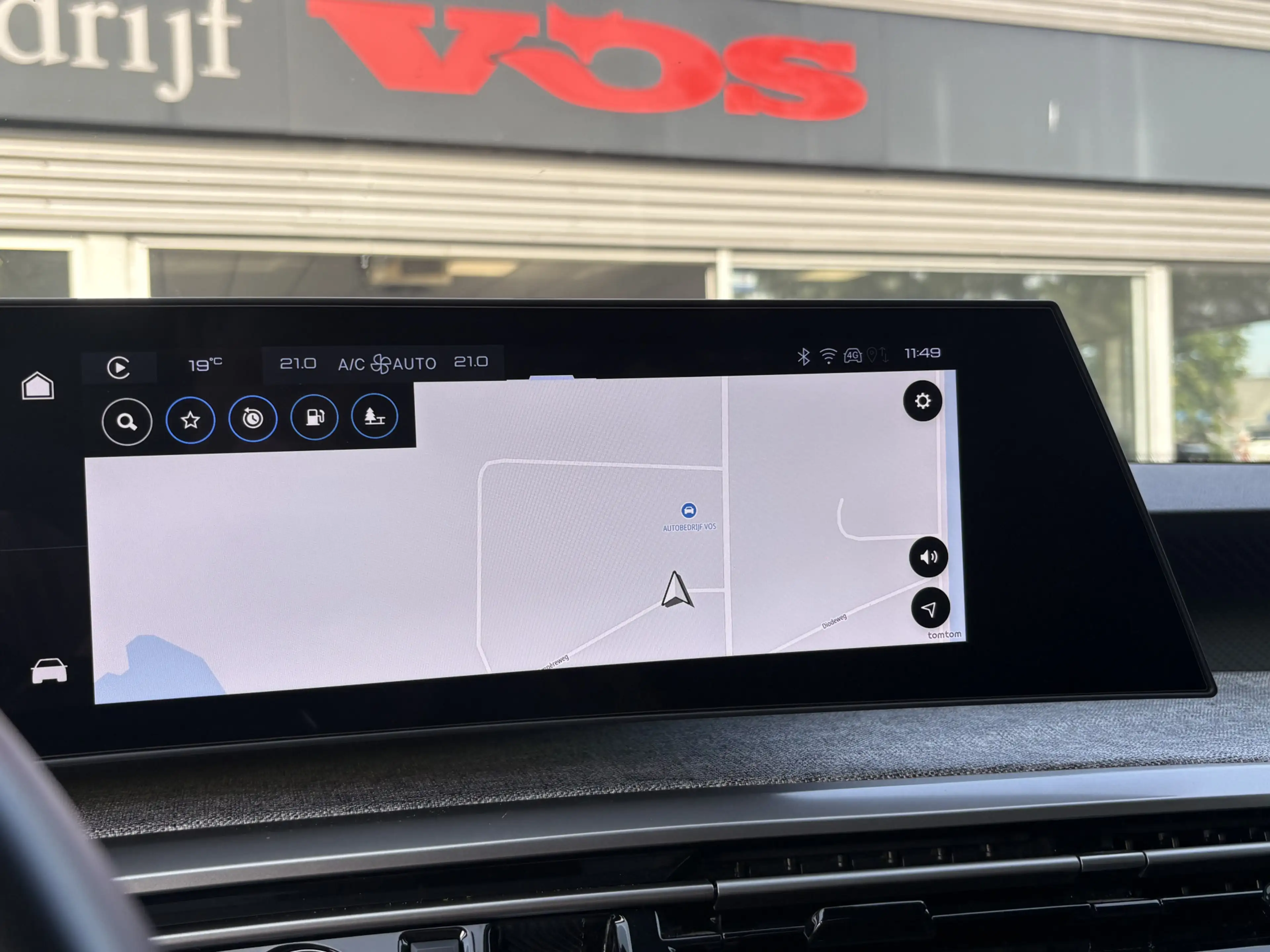 Peugeot 3008 1.2 Hybrid 136 Allure | 360 Camera | Carplay | ACC — photo 20