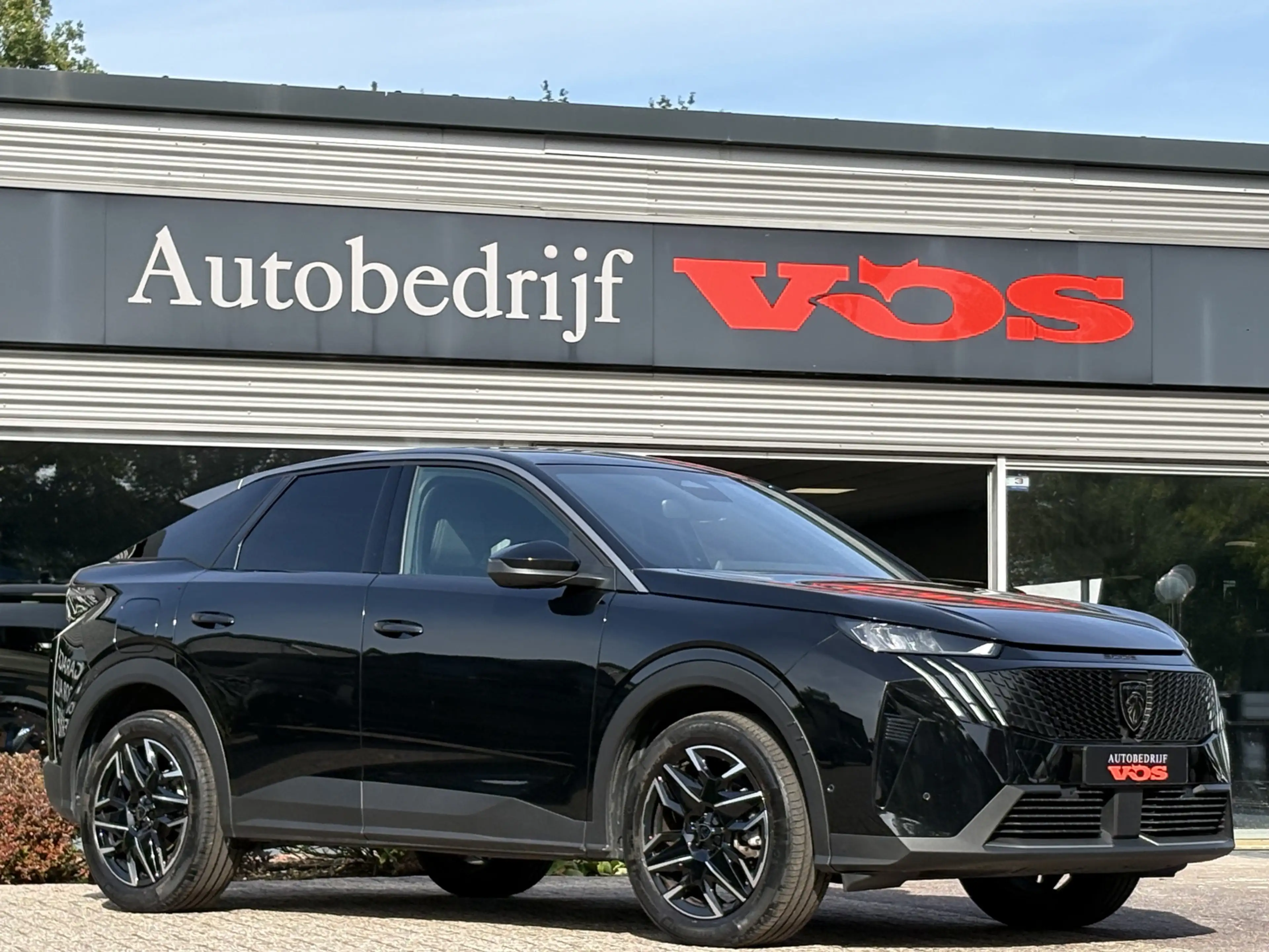 Peugeot 3008 1.2 Hybrid 136 Allure | 360 Camera | Carplay | ACC — photo 30