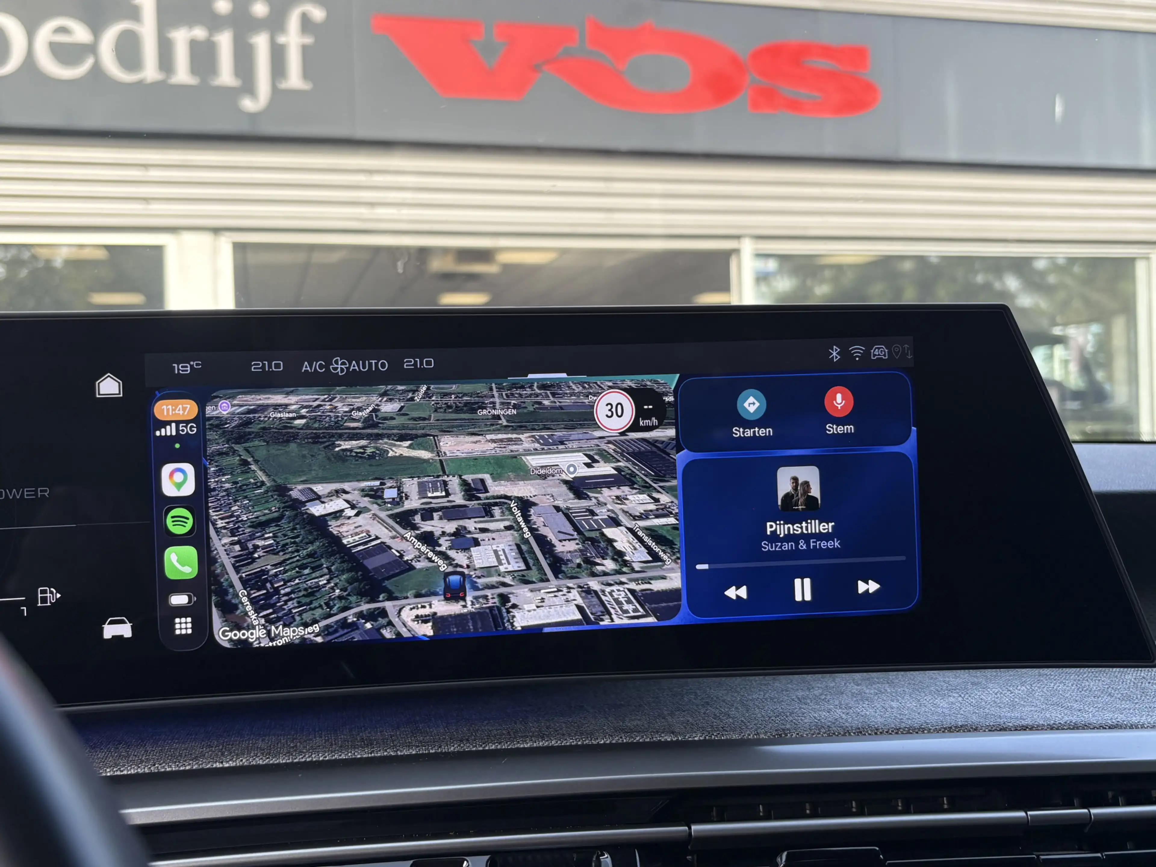 Peugeot 3008 1.2 Hybrid 136 Allure | 360 Camera | Carplay | ACC — photo 17
