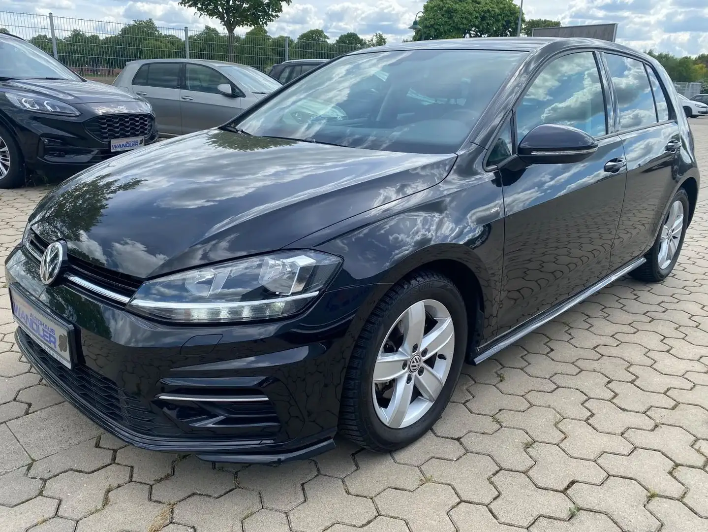 Volkswagen Golf VII Lim. Join R-Line, Navi, Zwart - 1