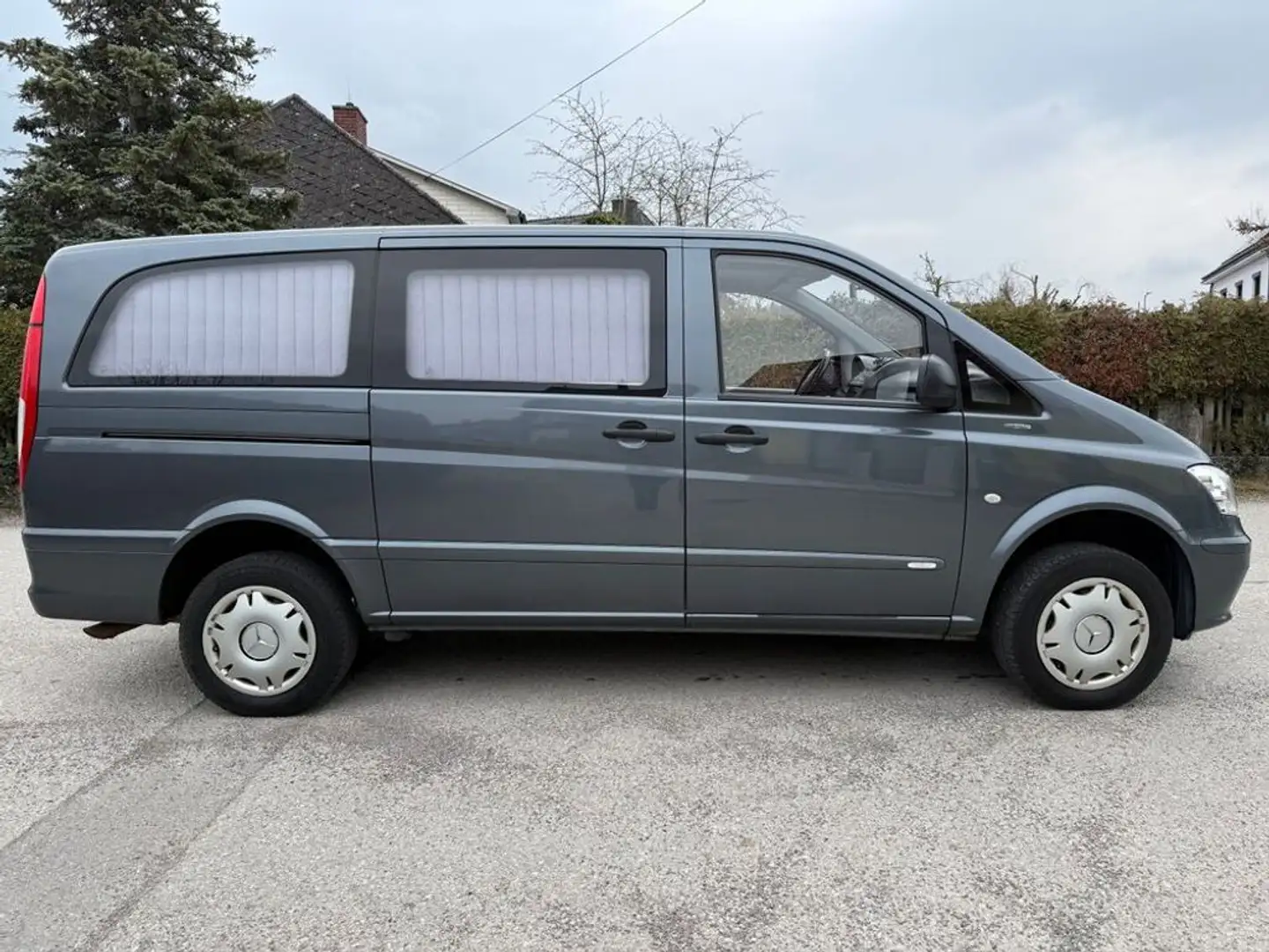 Mercedes-Benz Vito 116 CDI lang BESTATTUNGSAUTO LEICHENWAGEN Grau - 2