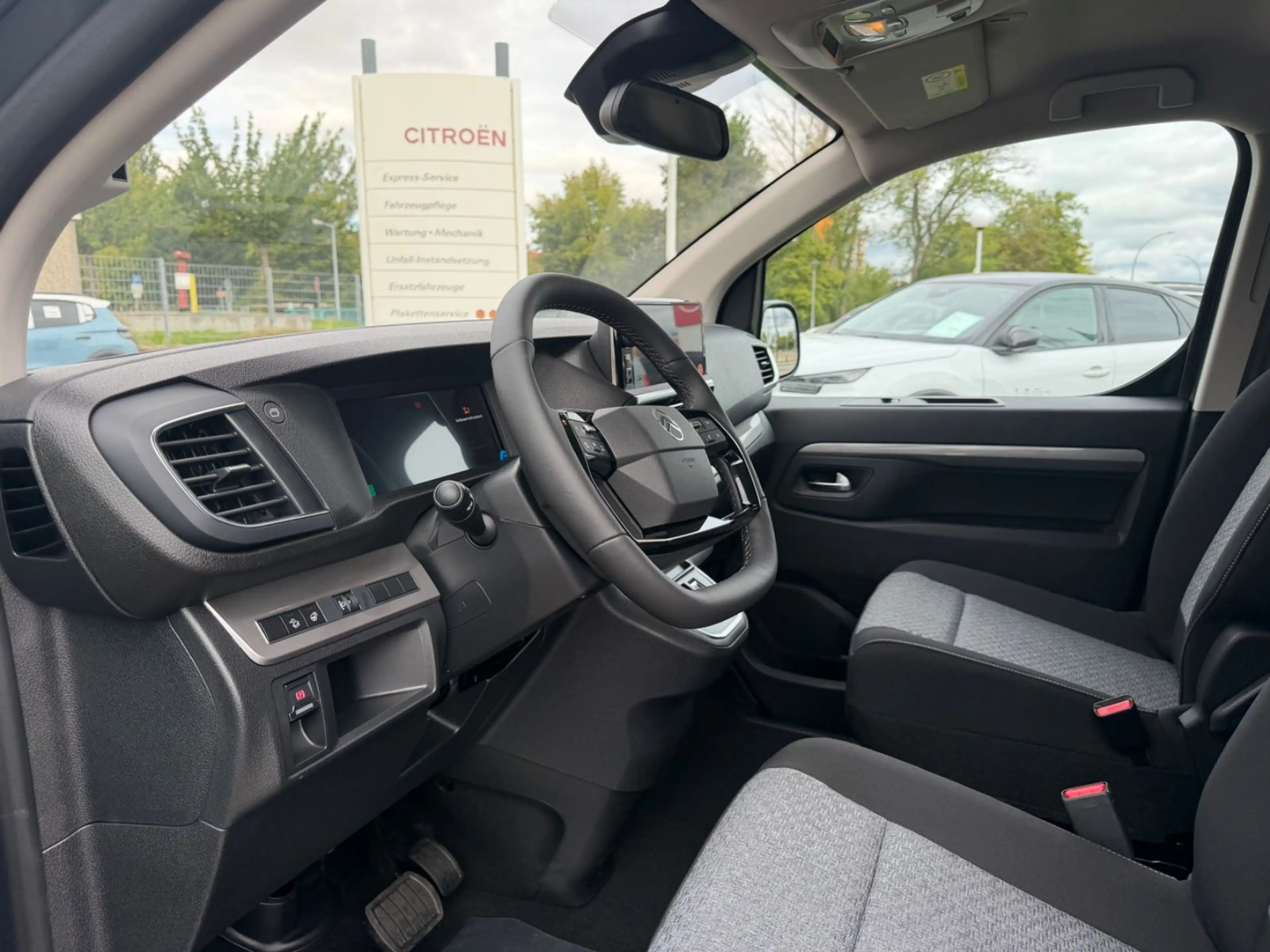 Citroen Spacetourer Plus XL*8-SITZER*NAVI*LED*DAB* — photo 9