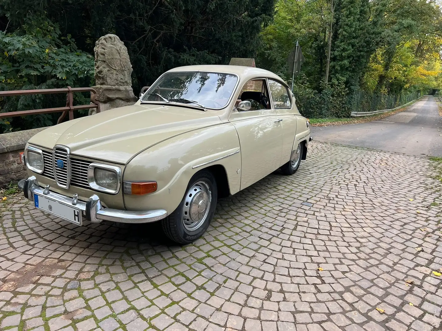 Saab 96 V4 Beige - 2