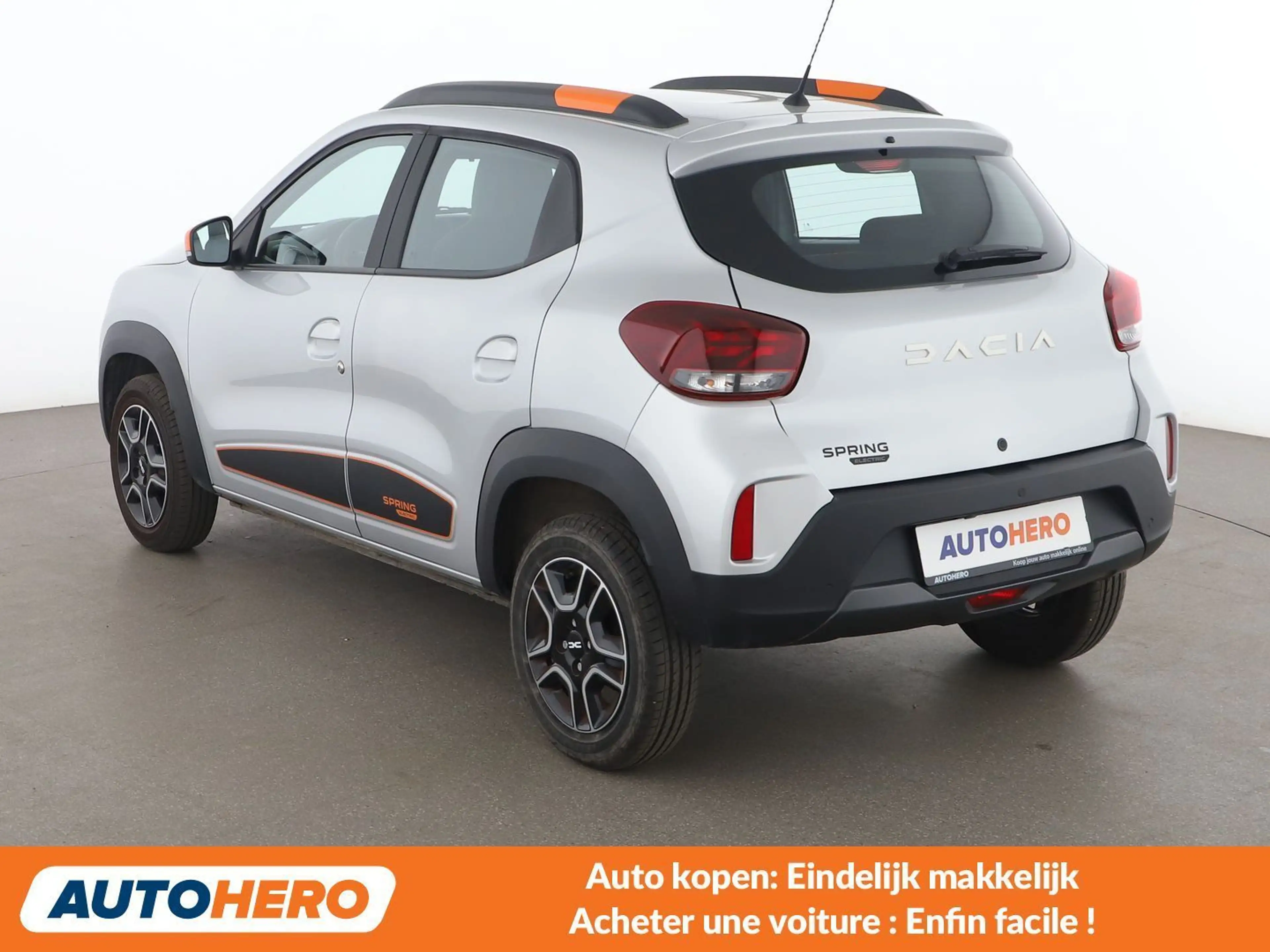 Dacia Spring electric drive 33 kW Essential — photo 4