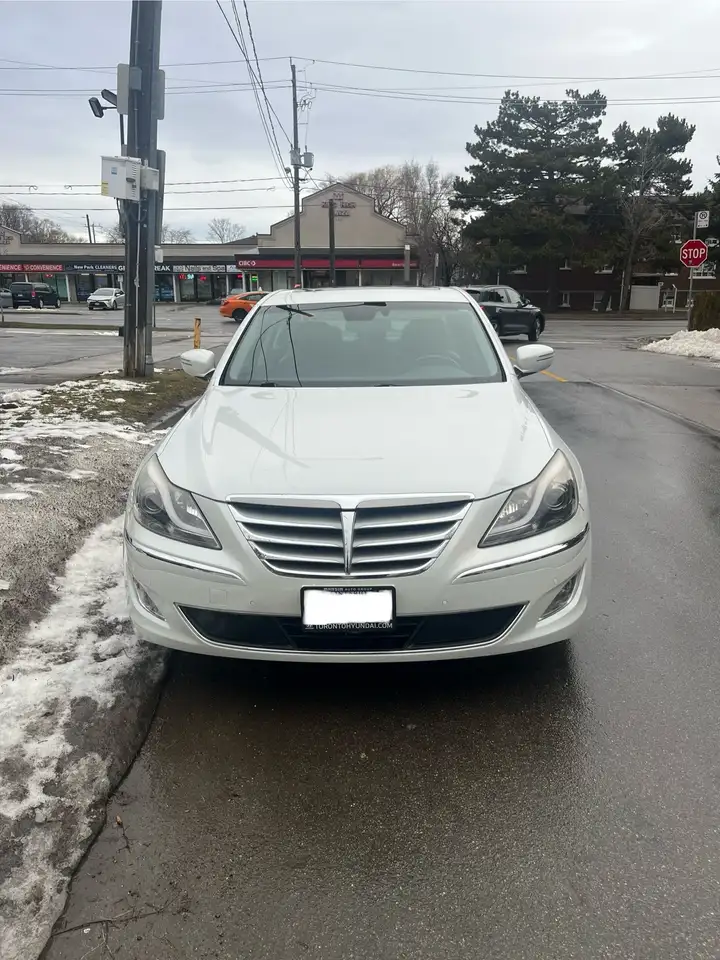 Hyundai Genesis photo Hyundai Genesis
