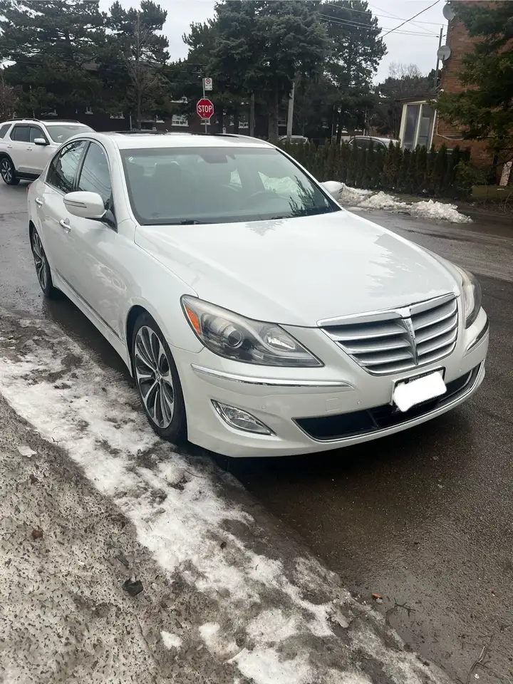 Hyundai Genesis photo Hyundai Genesis