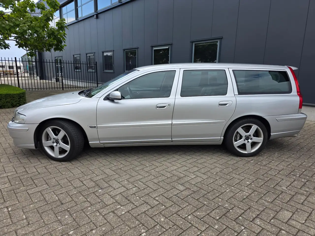 Volvo V70 afbeelding 3