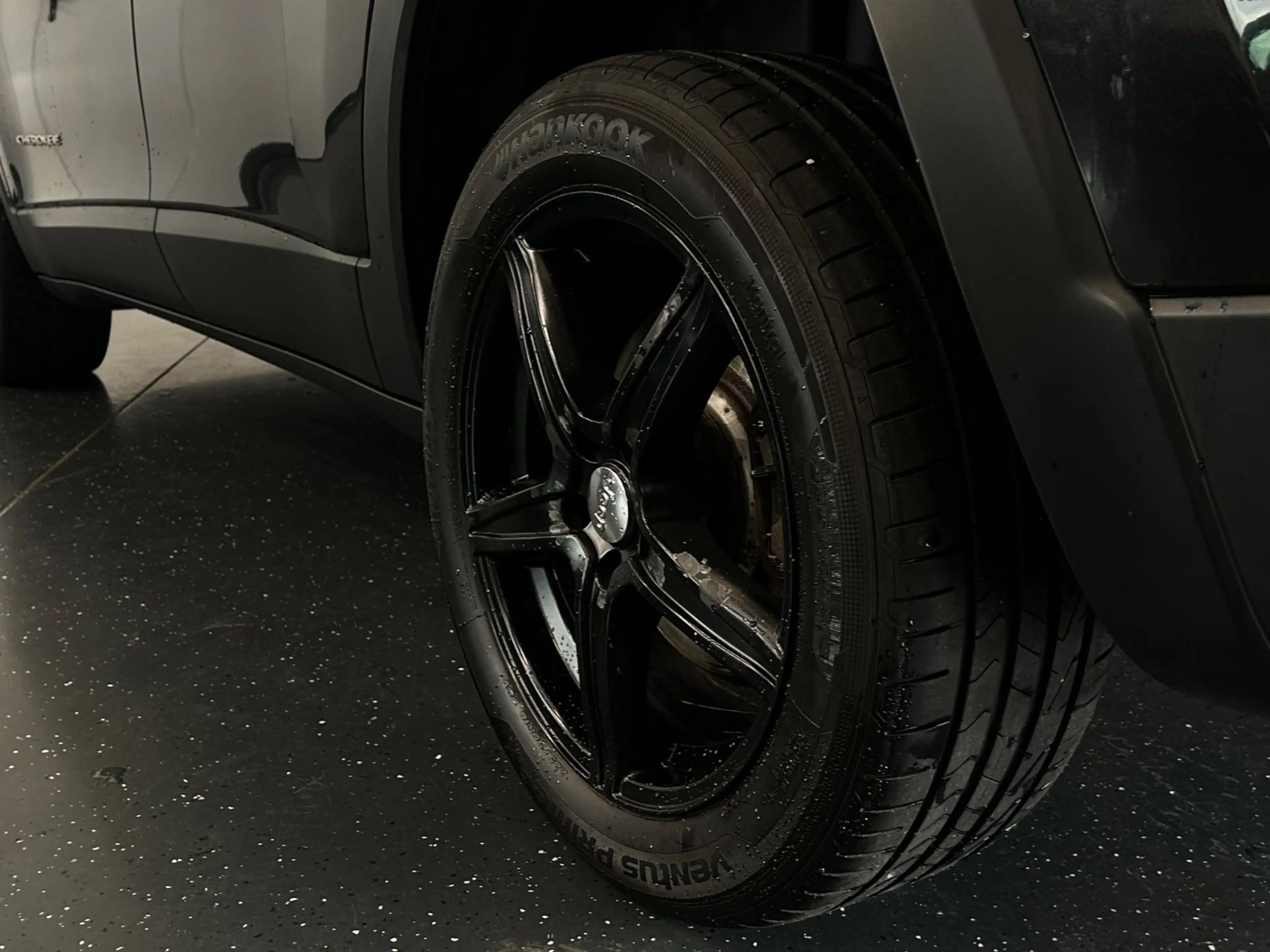 Jeep Cherokee Limited 4WD*LED*LEDER*NAVI*KAMERA* — photo 6