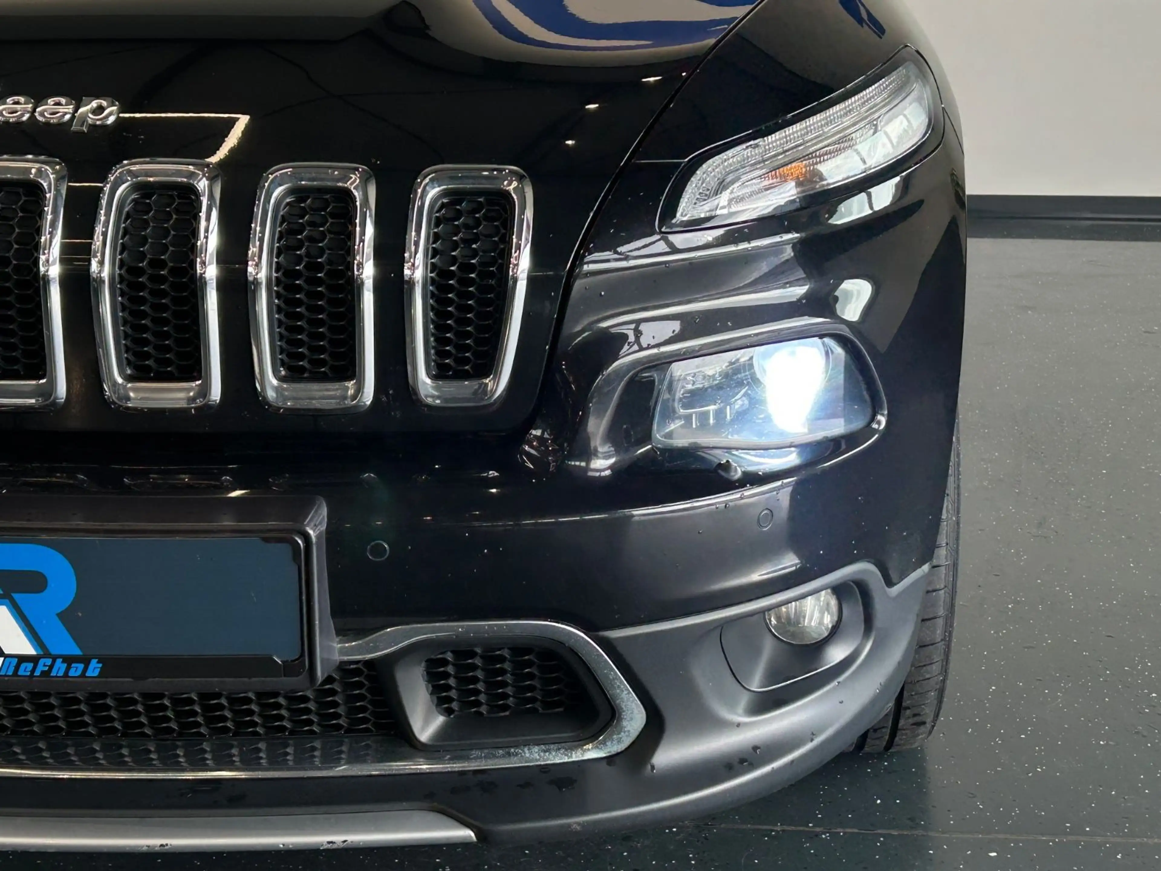 Jeep Cherokee Limited 4WD*LED*LEDER*NAVI*KAMERA* — photo 9