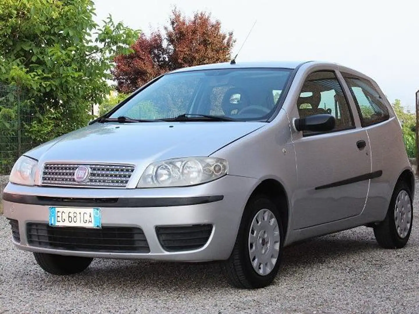 Fiat Punto 1.2fire dynamic CLIMA ABS SERVOSTERZO RADIO CD Gris - 1
