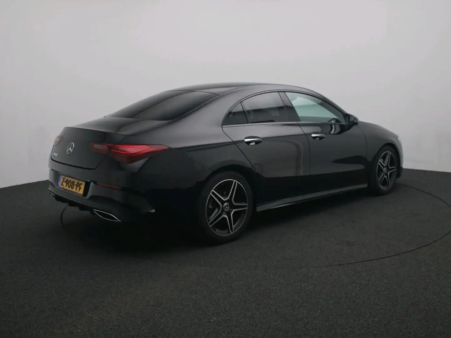 Mercedes-Benz CLA 180 Star Edition AMG Line Noir - 2
