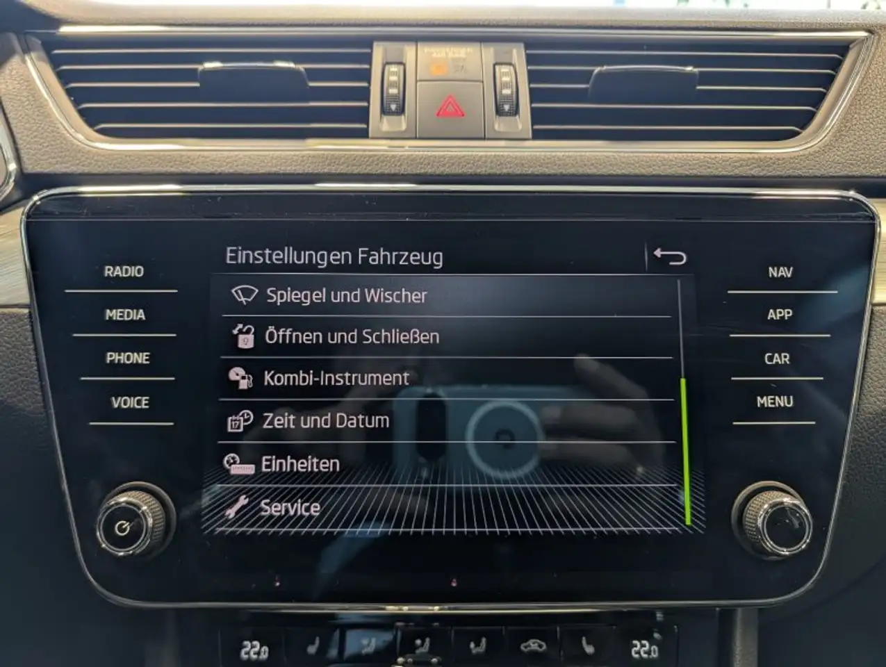 Skoda Superb Combi 1,5TSI DSG Navi/Kamera/el.Klappe/Kessy, миниатюра 27