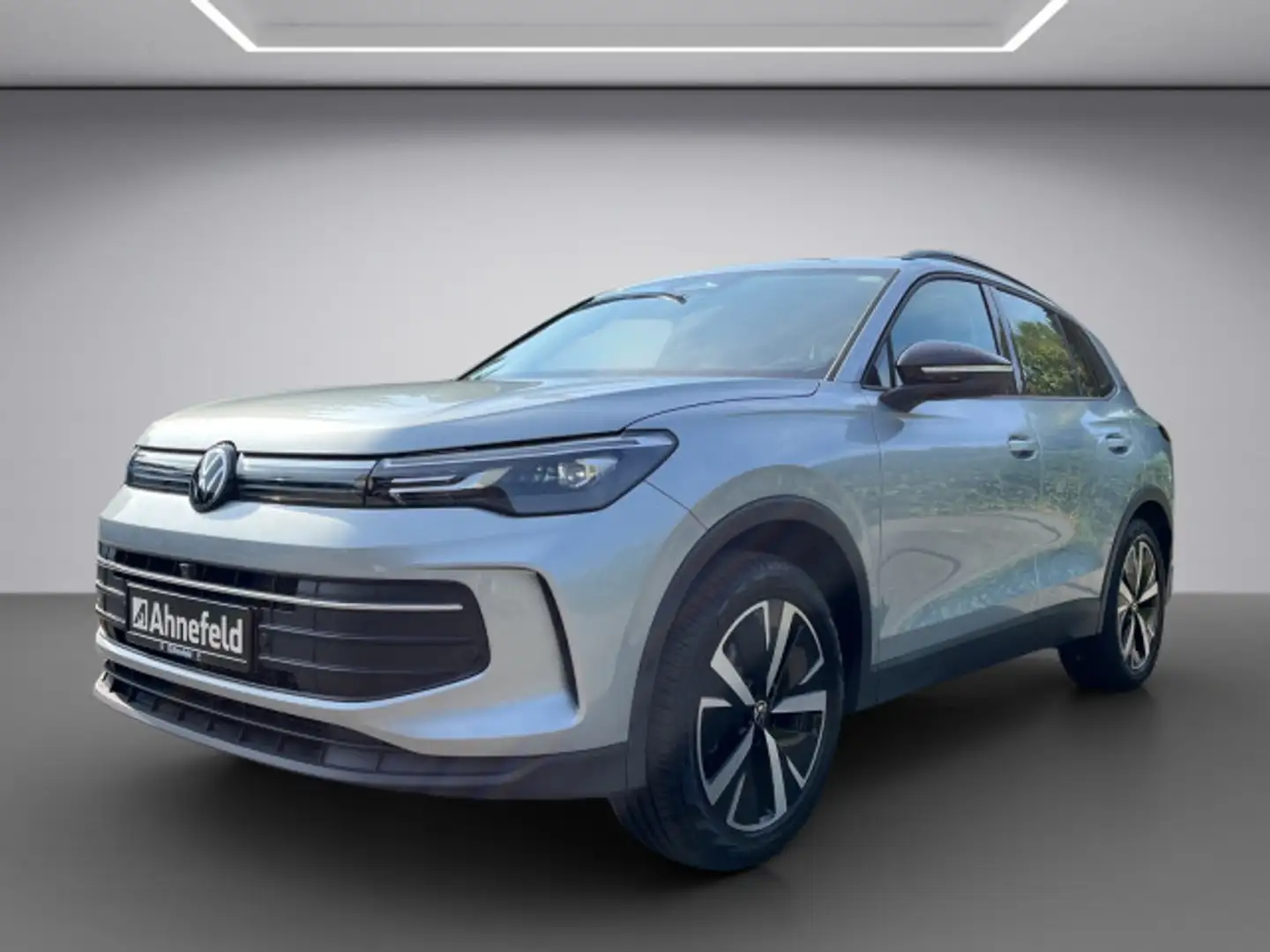 Volkswagen Tiguan Goal 1.5 eTSI DSG Silber - 2